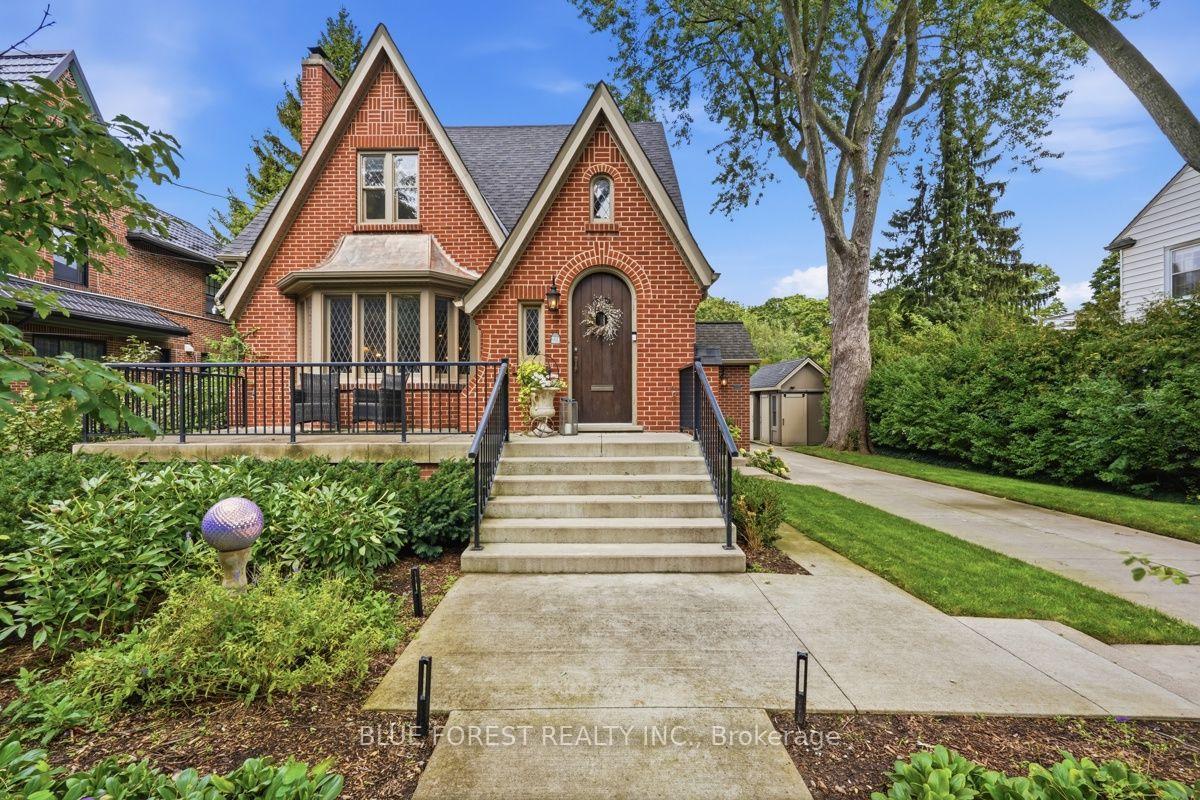 Photo 2 of 224 Base Line Road E, London, South G — HOMEH