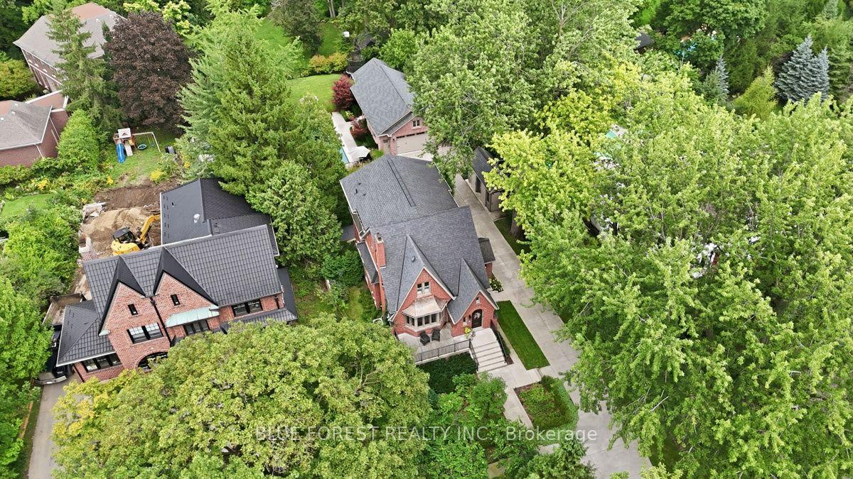 Photo 4 of 224 Base Line Road E, London, South G — HOMEH
