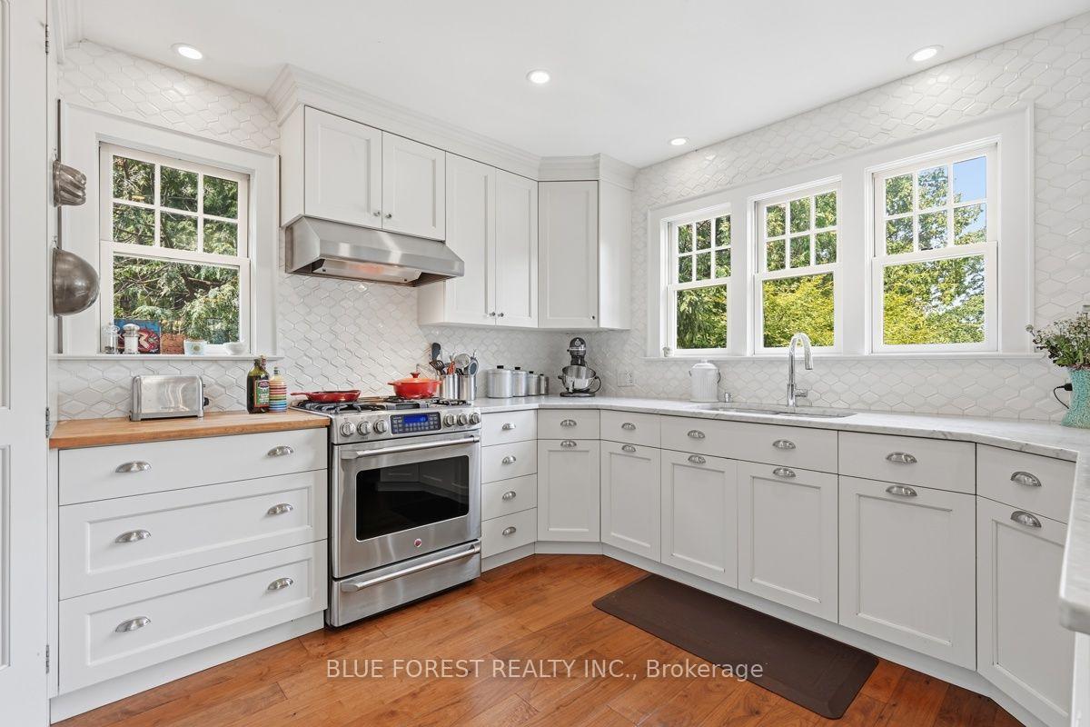 Photo 18 of 224 Base Line Road E, London, South G — HOMEH