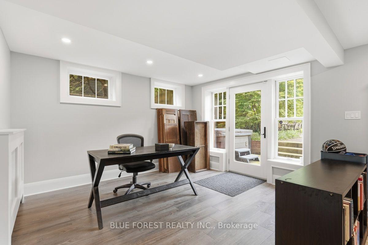 Photo 37 of 224 Base Line Road E, London, South G — HOMEH