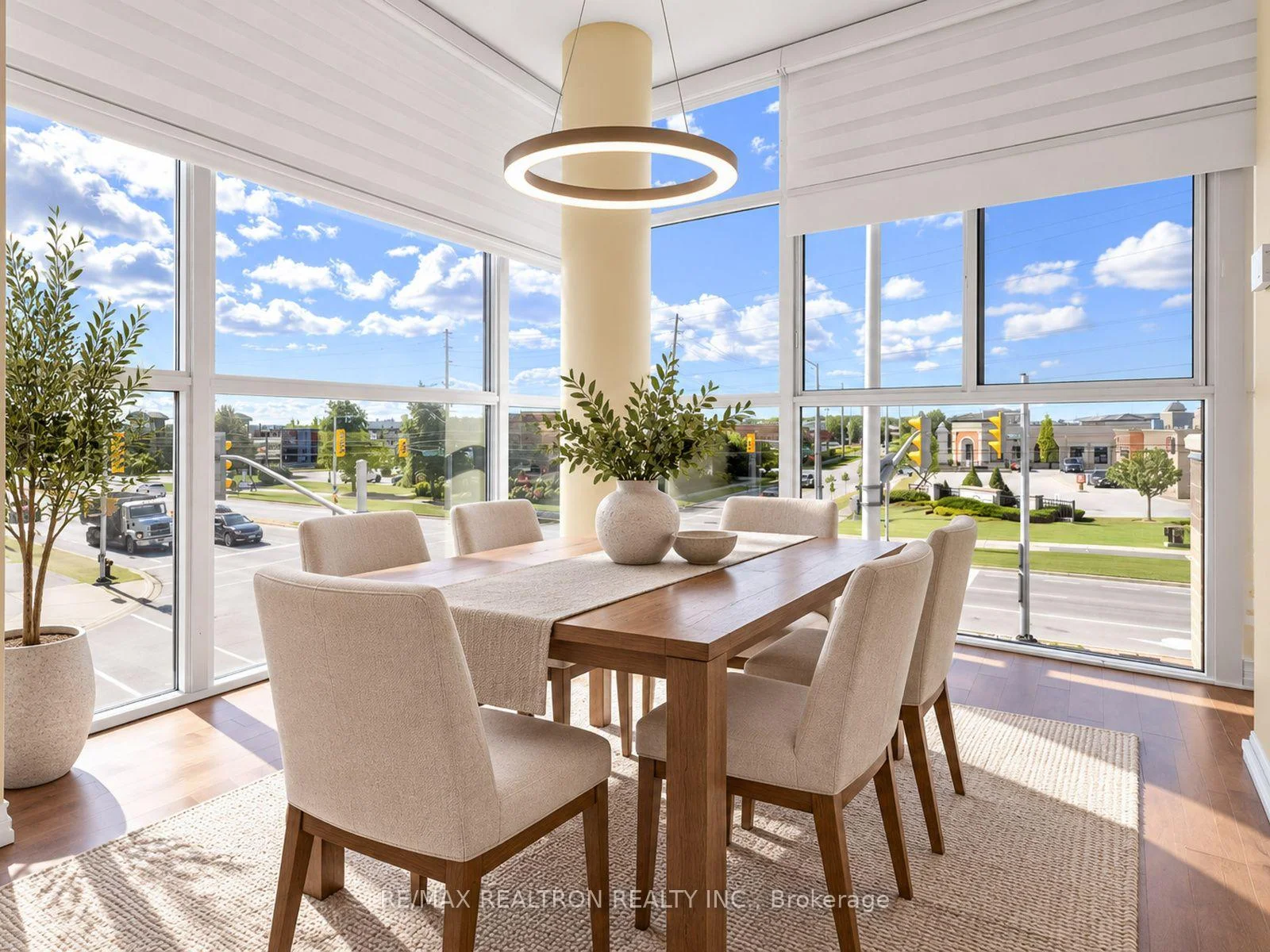 Photo 16 of Unit 209, 1940 Ironstone Drive, Burlington, Uptown — HOMEH