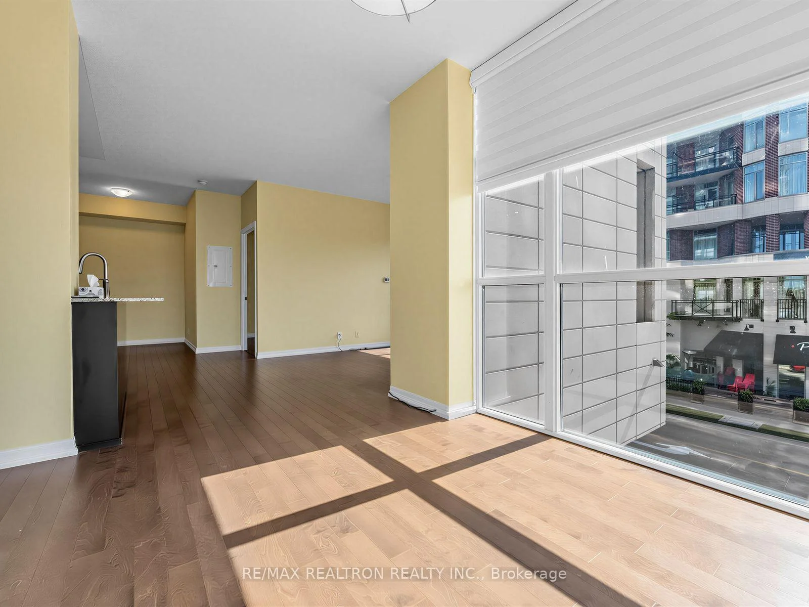 Photo 17 of Unit 209, 1940 Ironstone Drive, Burlington, Uptown — HOMEH
