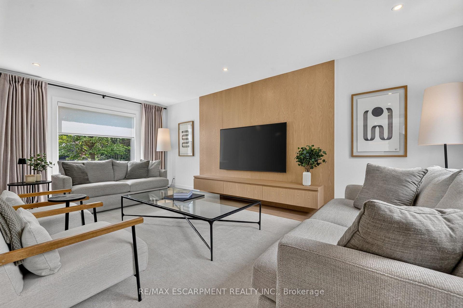 Photo 9 of 429 Claremont Crescent, Oakville, Ford — HOMEH