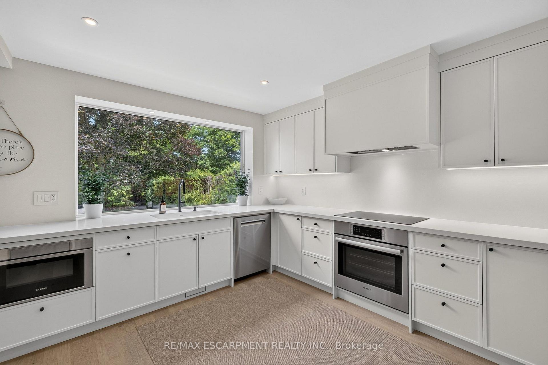 Photo 14 of 429 Claremont Crescent, Oakville, Ford — HOMEH