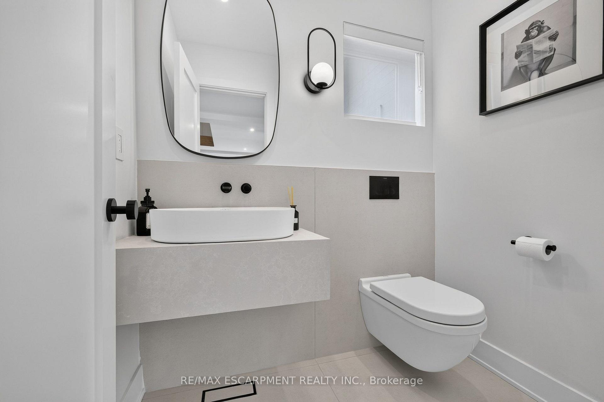 Photo 18 of 429 Claremont Crescent, Oakville, Ford — HOMEH