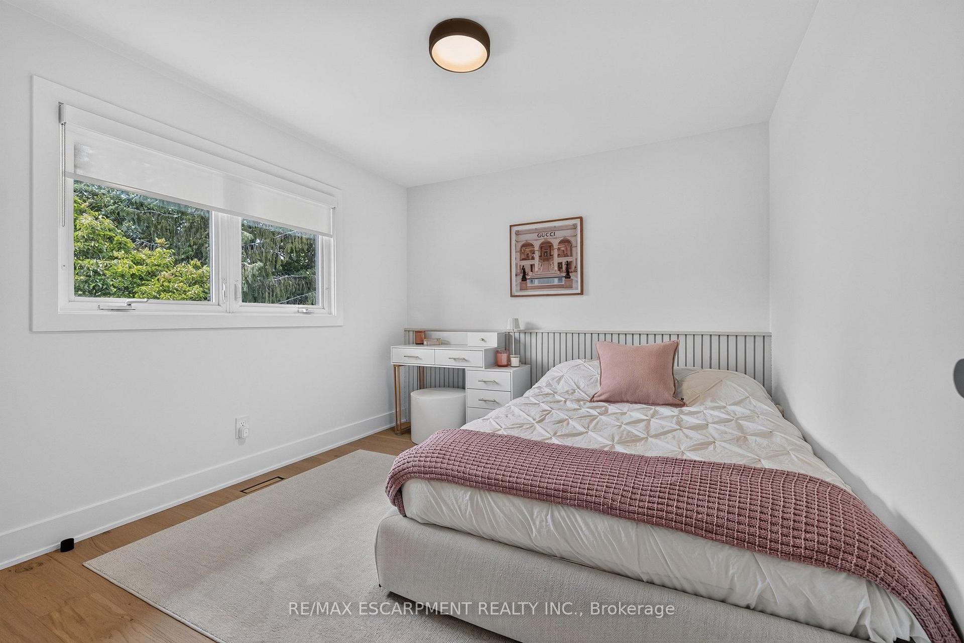 Photo 28 of 429 Claremont Crescent, Oakville, Ford — HOMEH