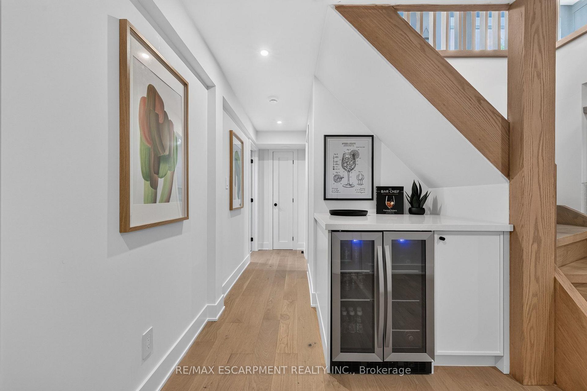 Photo 39 of 429 Claremont Crescent, Oakville, Ford — HOMEH