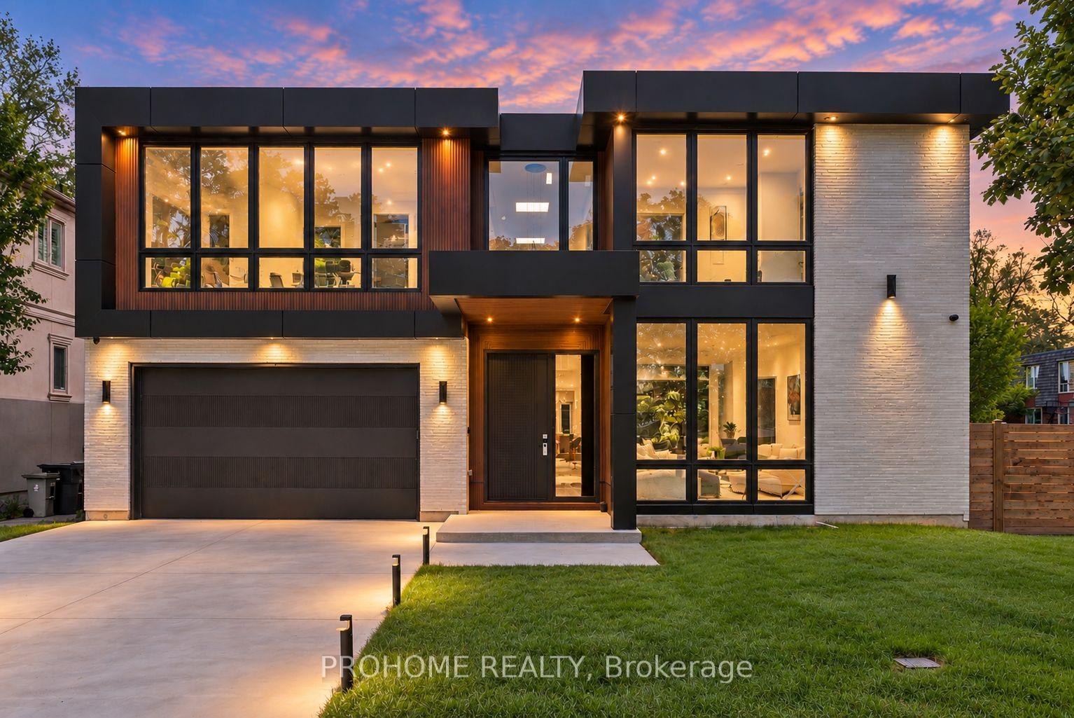 Photo 1 of 15 Aldershot Crescent, North York, St. Andrew-Windfields — HOMEH