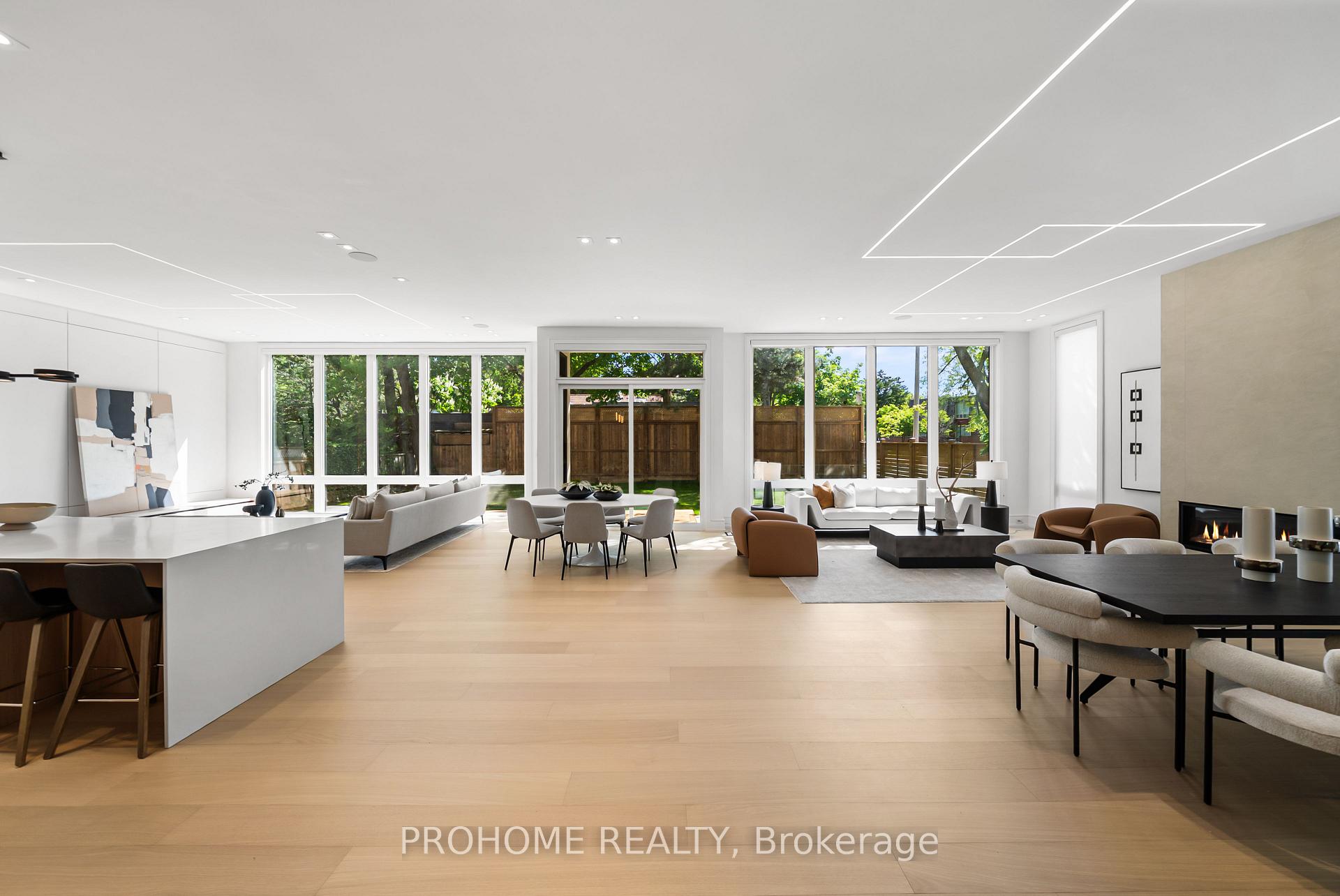 Photo 8 of 15 Aldershot Crescent, North York, St. Andrew-Windfields — HOMEH