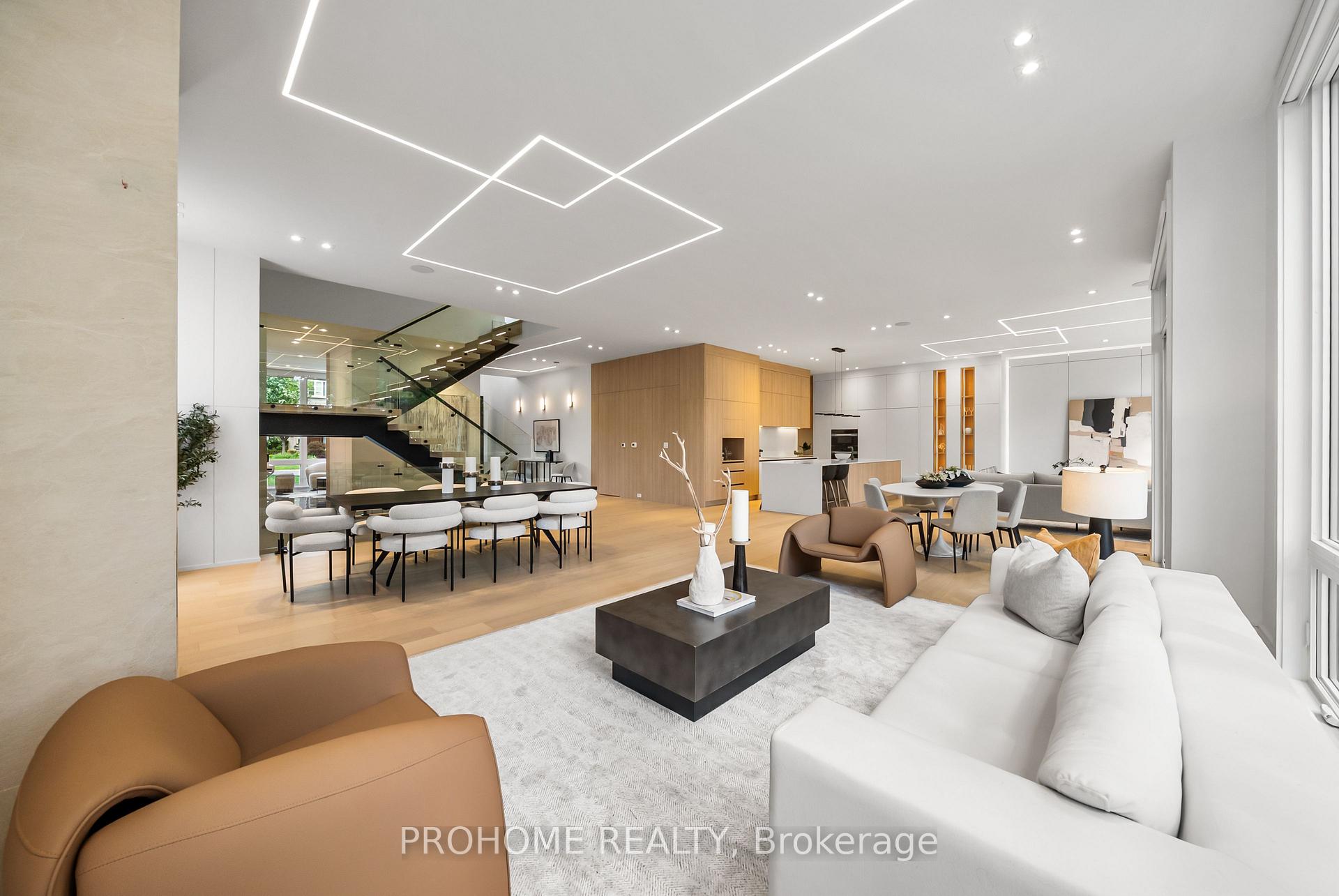 Photo 14 of 15 Aldershot Crescent, North York, St. Andrew-Windfields — HOMEH