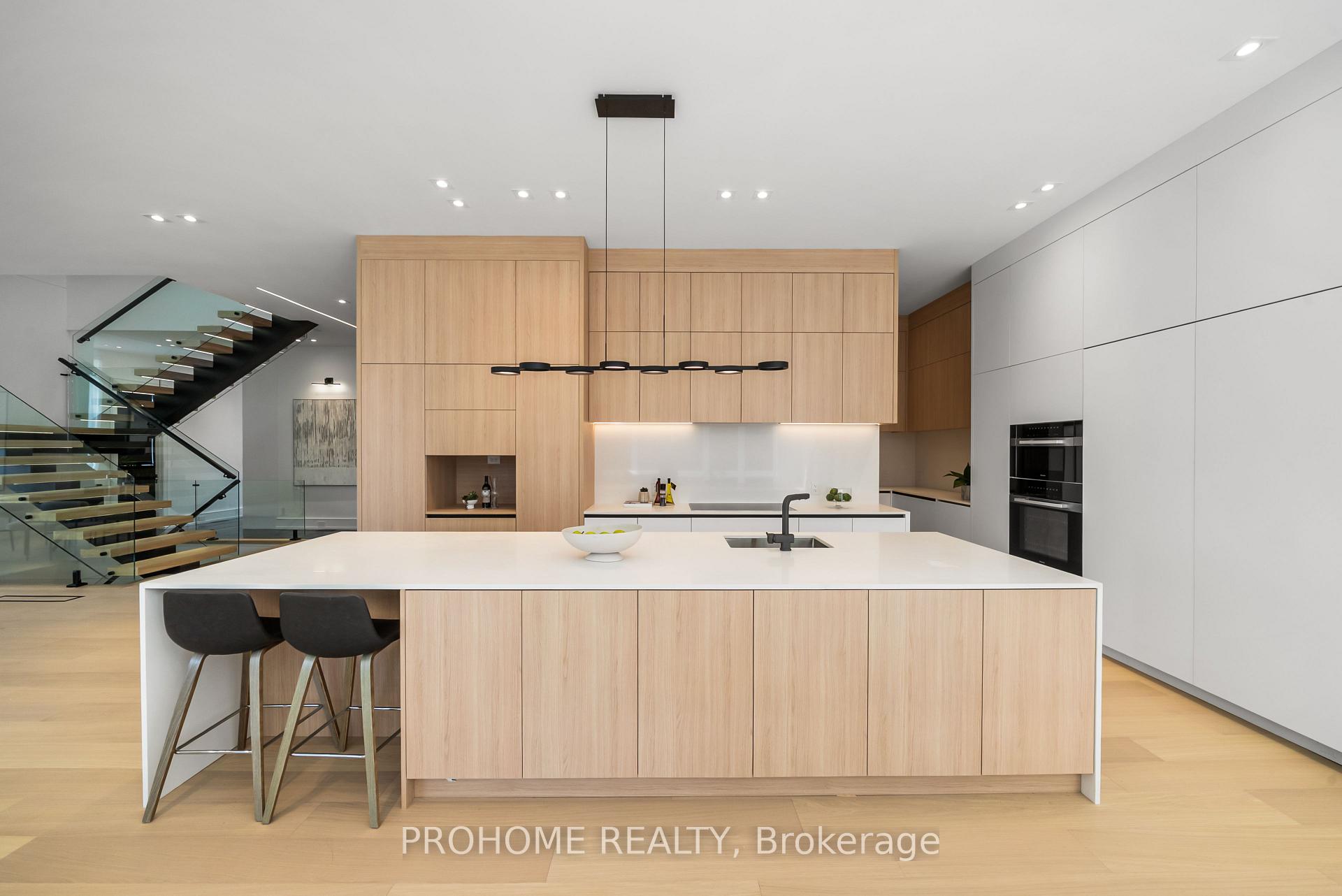 Photo 17 of 15 Aldershot Crescent, North York, St. Andrew-Windfields — HOMEH