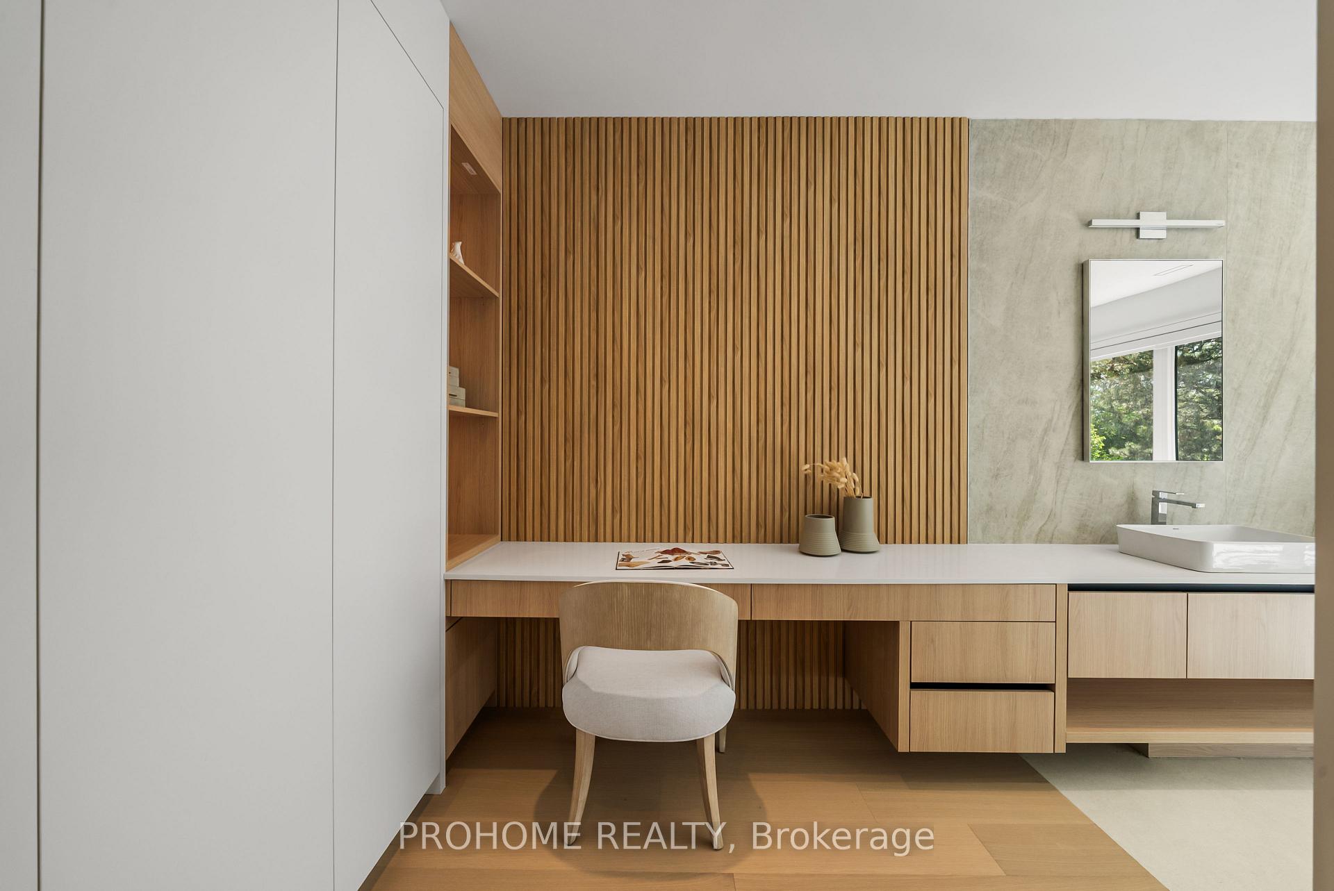 Photo 30 of 15 Aldershot Crescent, North York, St. Andrew-Windfields — HOMEH