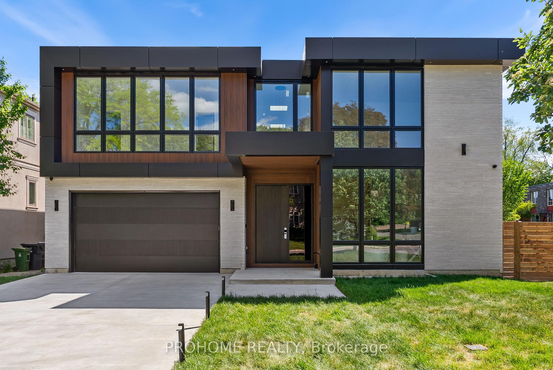 Photo 48 of 15 Aldershot Crescent, North York, St. Andrew-Windfields — HOMEH
