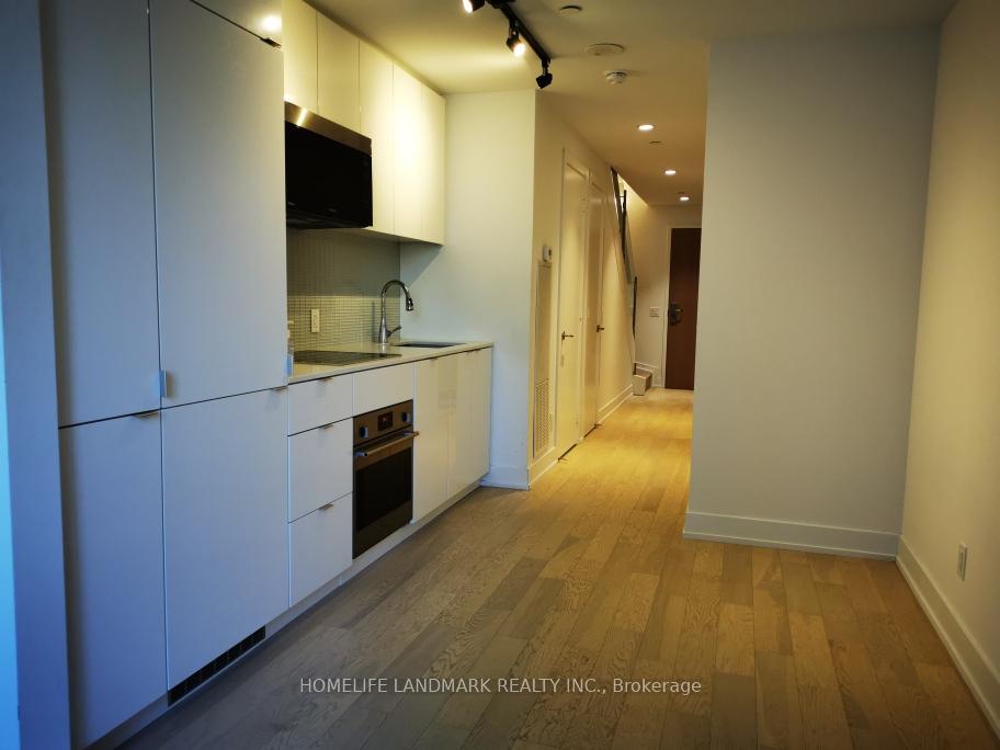 Photo 6 of Unit 506, 7 Grenville Street, Toronto, Bay Street Corridor — HOMEH