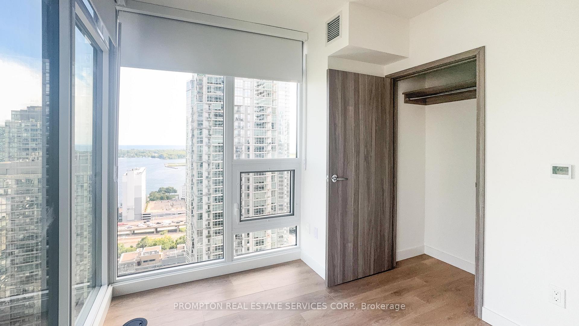 Photo 4 of Unit 3205, 1 Concord Cityplace Way, Toronto, Waterfront Communities — HOMEH