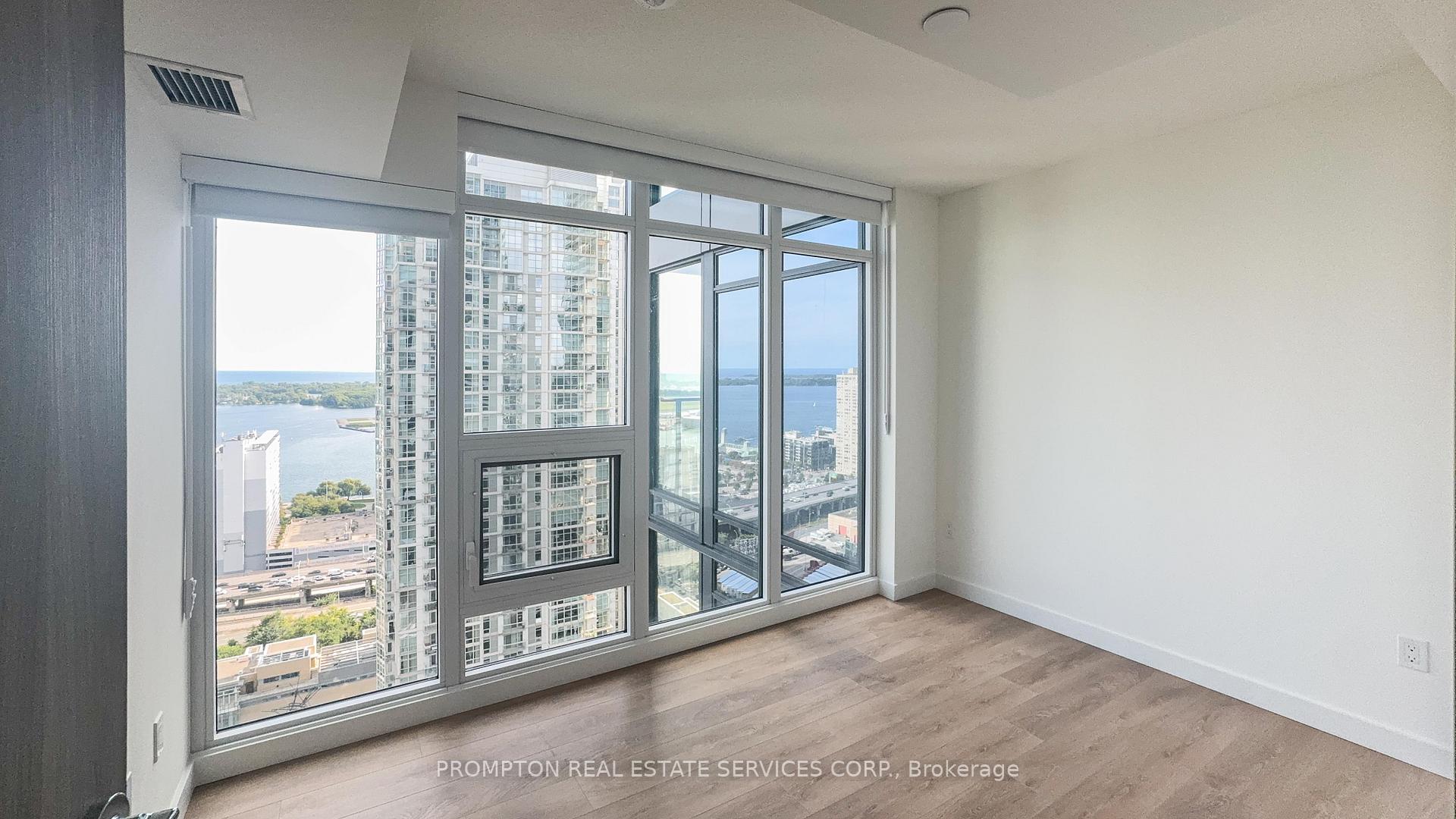 Photo 6 of Unit 3205, 1 Concord Cityplace Way, Toronto, Waterfront Communities — HOMEH