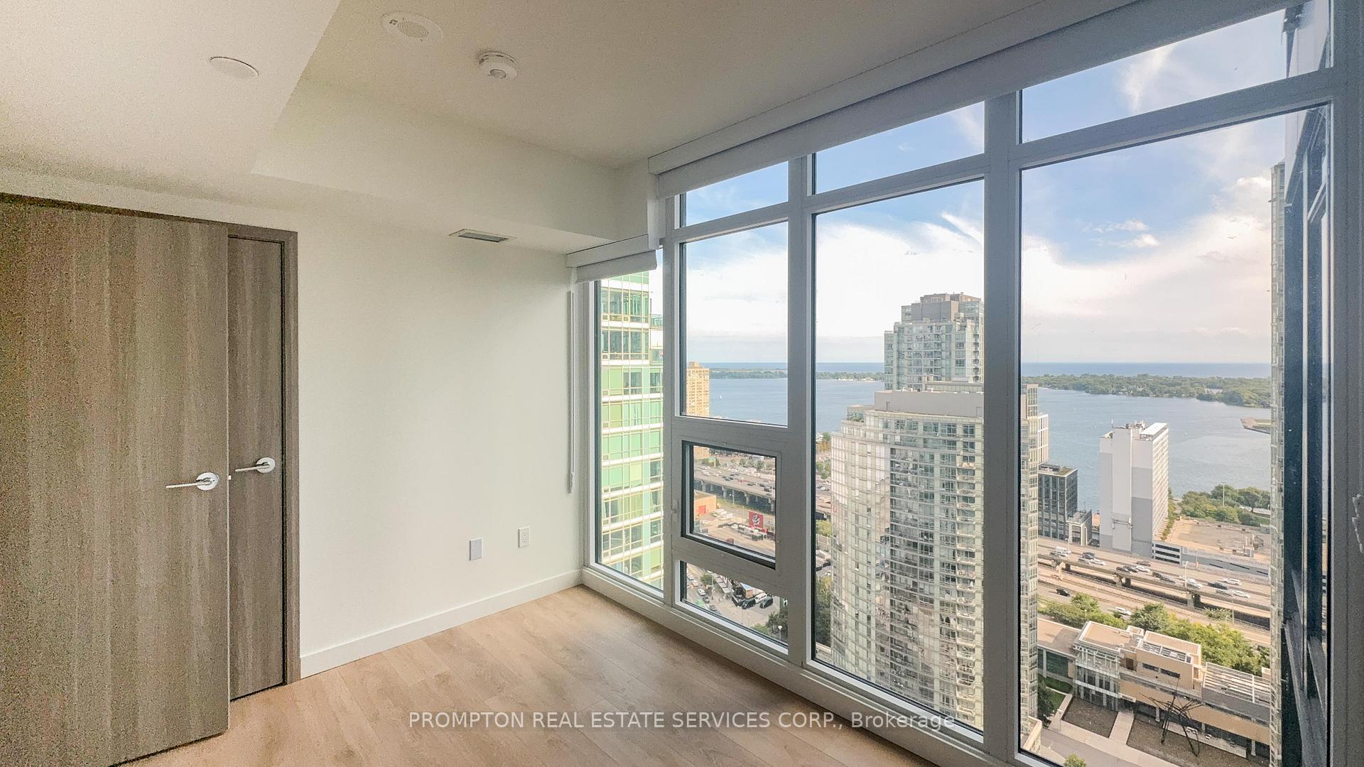 Photo 5 of Unit 3205, 1 Concord Cityplace Way, Toronto, Waterfront Communities — HOMEH