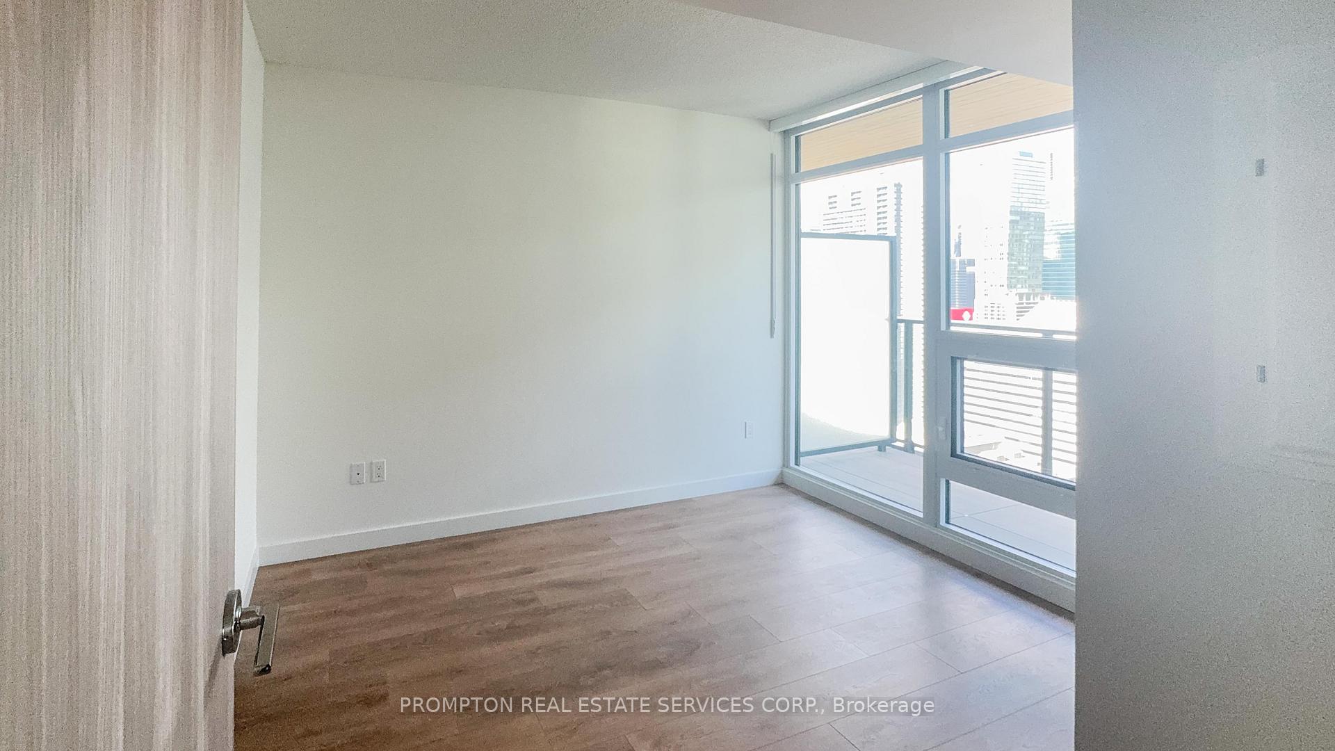 Photo 7 of Unit 3205, 1 Concord Cityplace Way, Toronto, Waterfront Communities — HOMEH