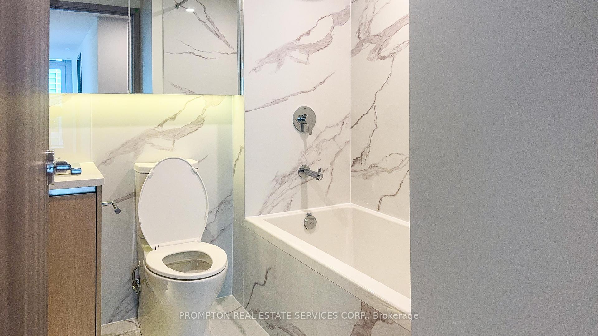 Photo 14 of Unit 3205, 1 Concord Cityplace Way, Toronto, Waterfront Communities — HOMEH