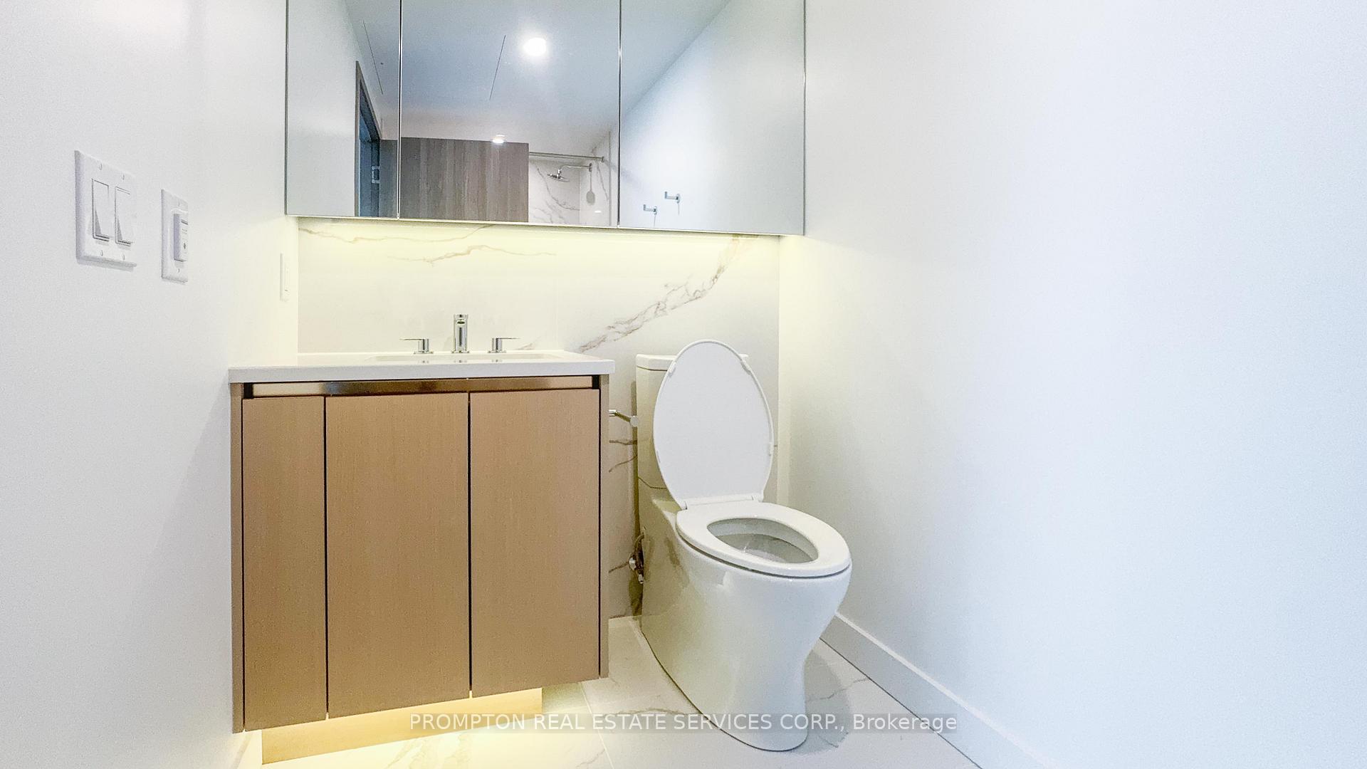 Photo 18 of Unit 3205, 1 Concord Cityplace Way, Toronto, Waterfront Communities — HOMEH