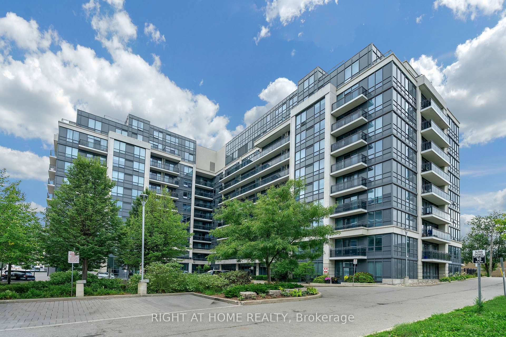 Photo 1 of Unit 1021, 370 Highway 7 E, Richmond Hill, Doncrest — HOMEH