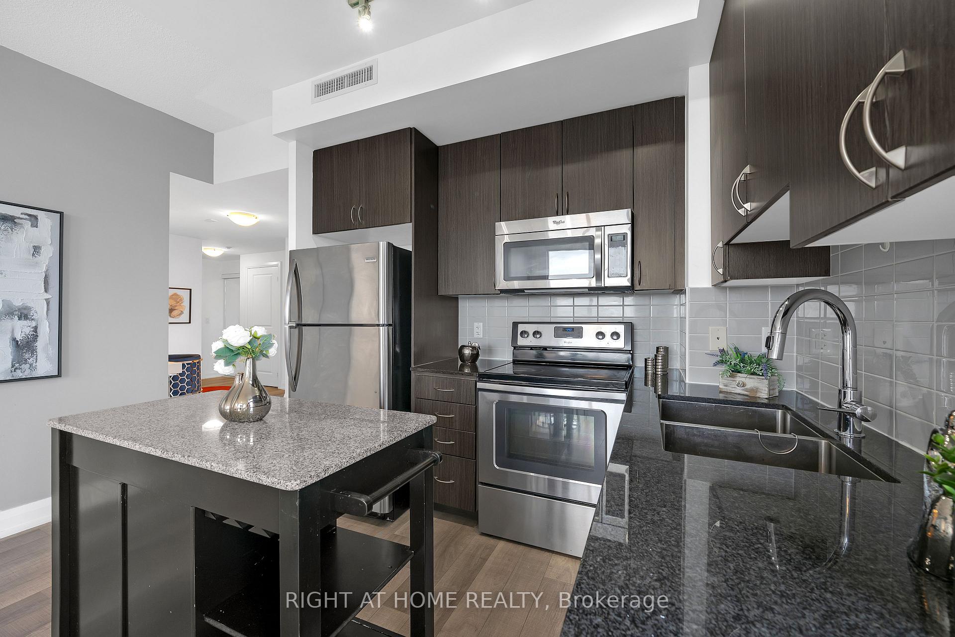 Photo 19 of Unit 1021, 370 Highway 7 E, Richmond Hill, Doncrest — HOMEH