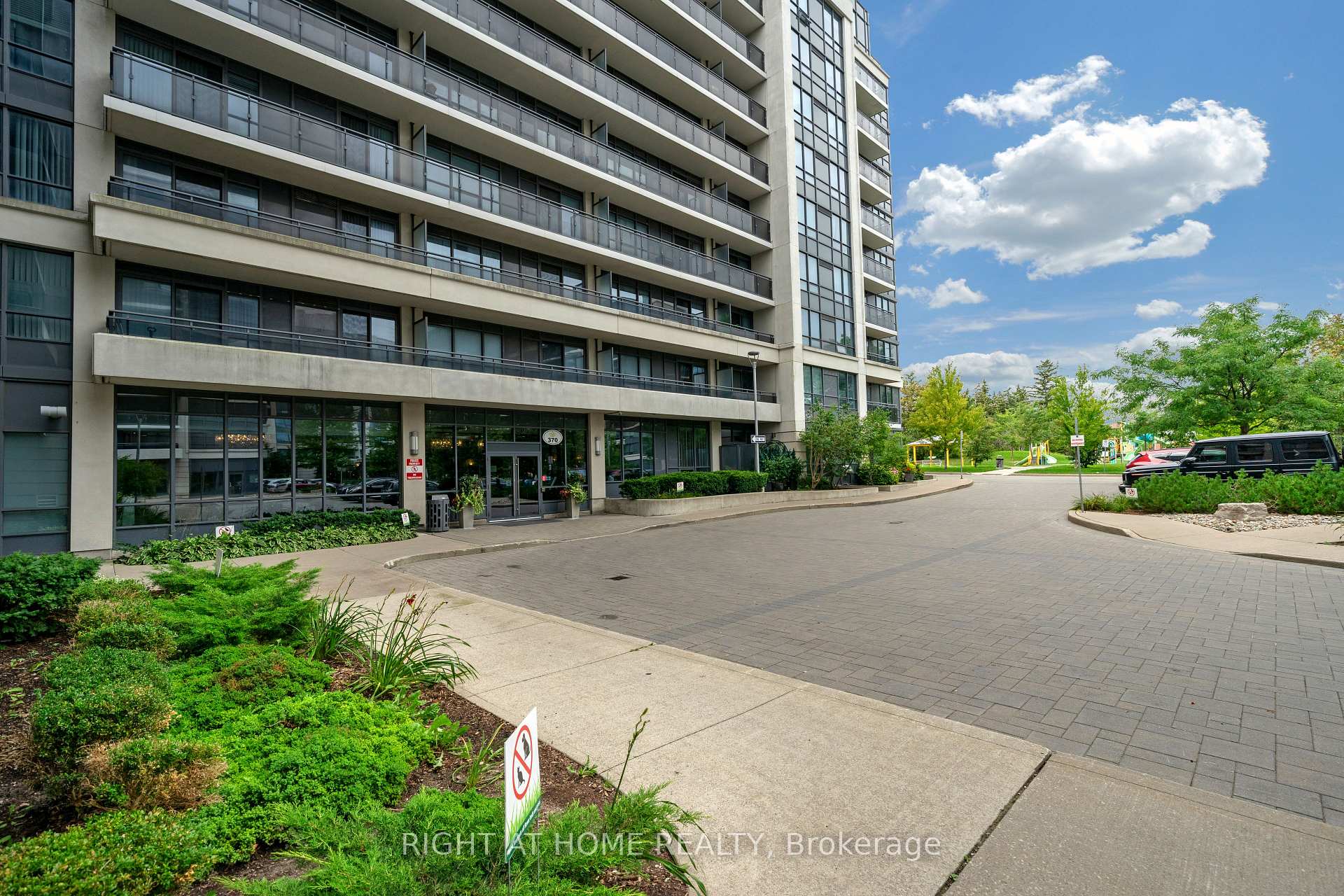 Photo 26 of Unit 1021, 370 Highway 7 E, Richmond Hill, Doncrest — HOMEH