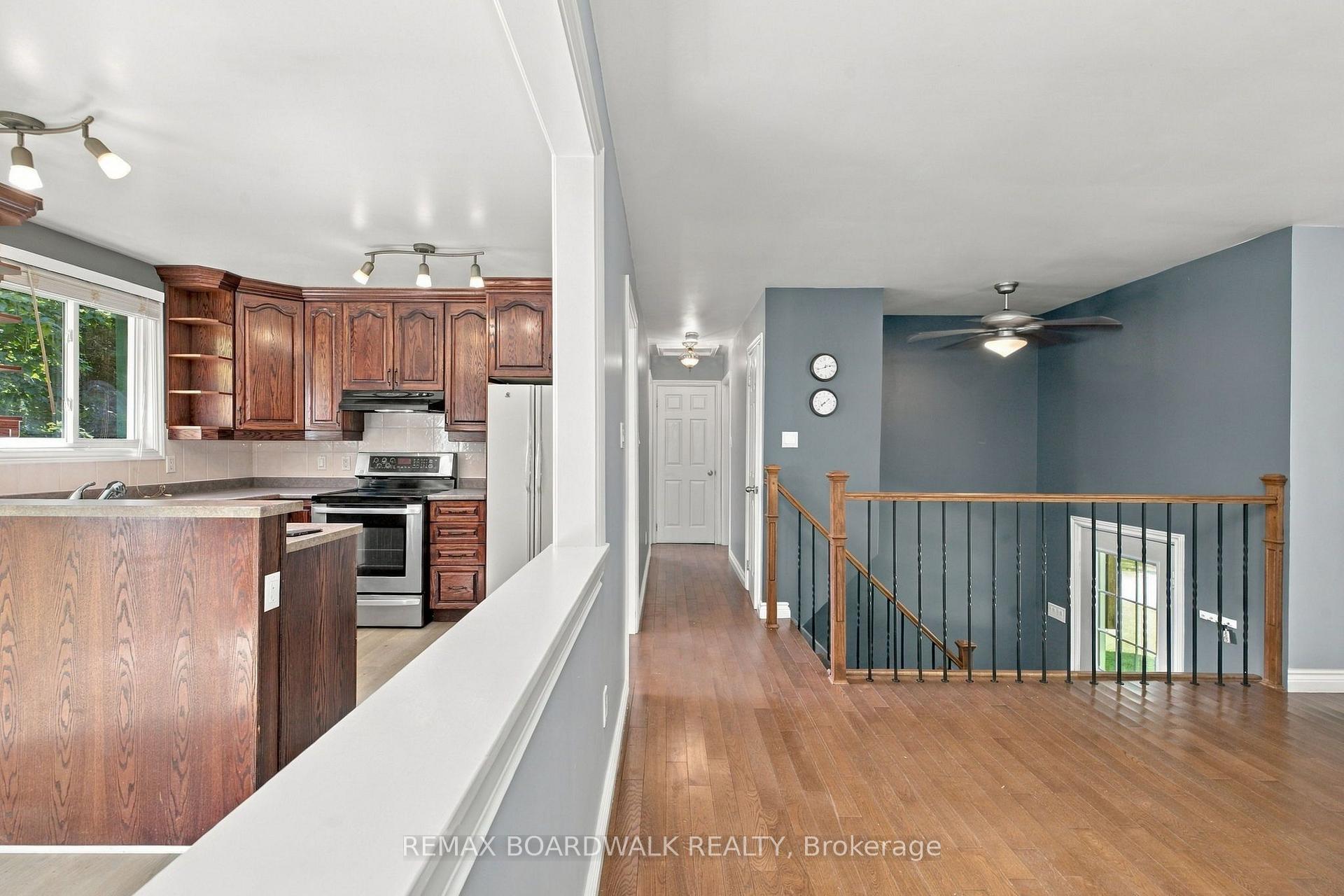 Photo 5 of 6043 511 Highway, Lanark Highlands, Lanark Highlands (Lanark) Twp — HOMEH