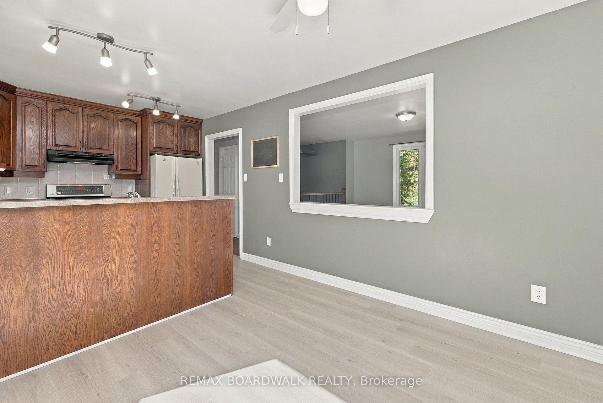 Photo 11 of 6043 511 Highway, Lanark Highlands, Lanark Highlands (Lanark) Twp — HOMEH