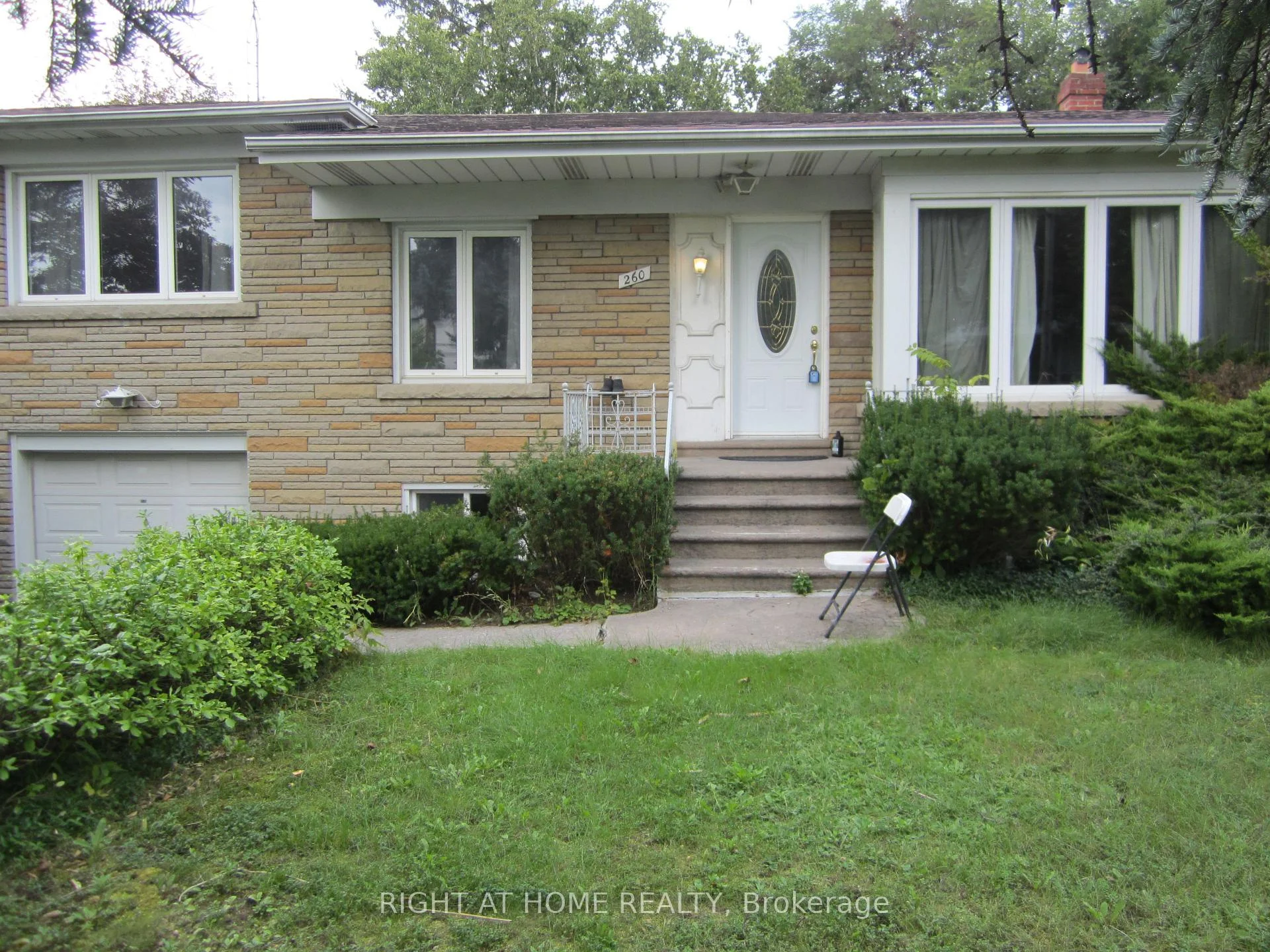 Front of Unit Main, 260 Park Home Avenue
