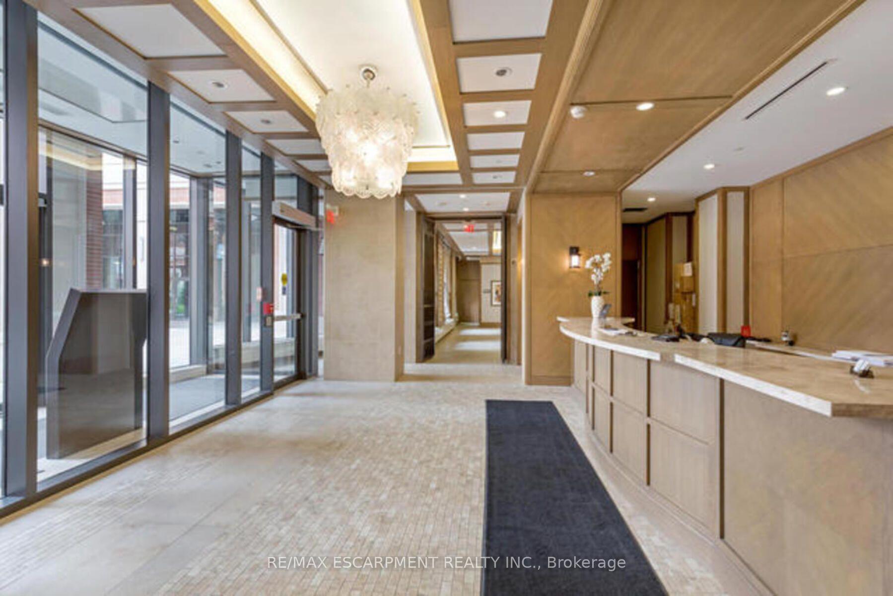 Photo 3 of Unit 606, 830 Lawrence Avenue, North York, Yorkdale-Glen Park — HOMEH