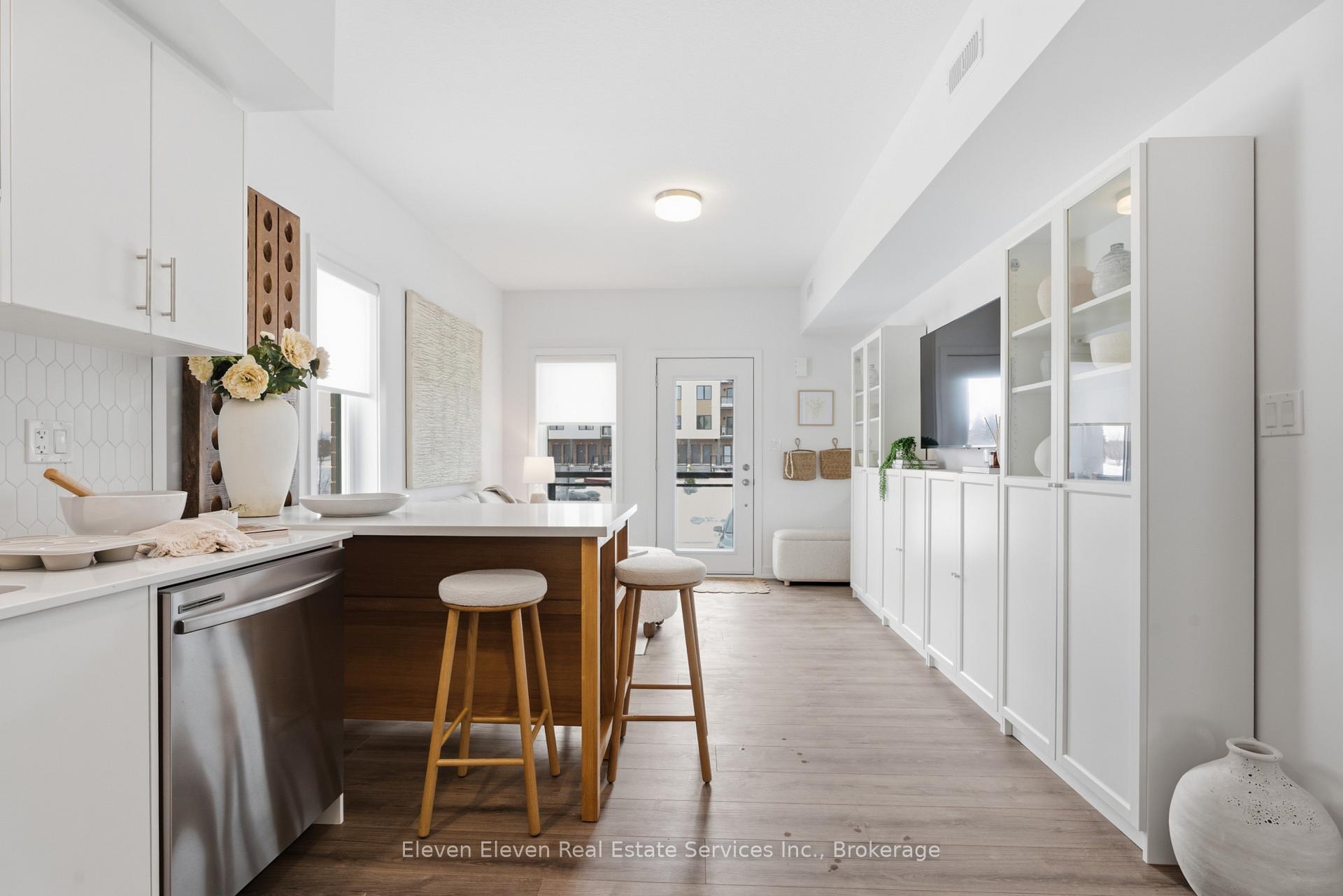 Photo 10 of Unit 55, 331 Clair Road E, Guelph, Pineridge/Westminster Woods — HOMEH