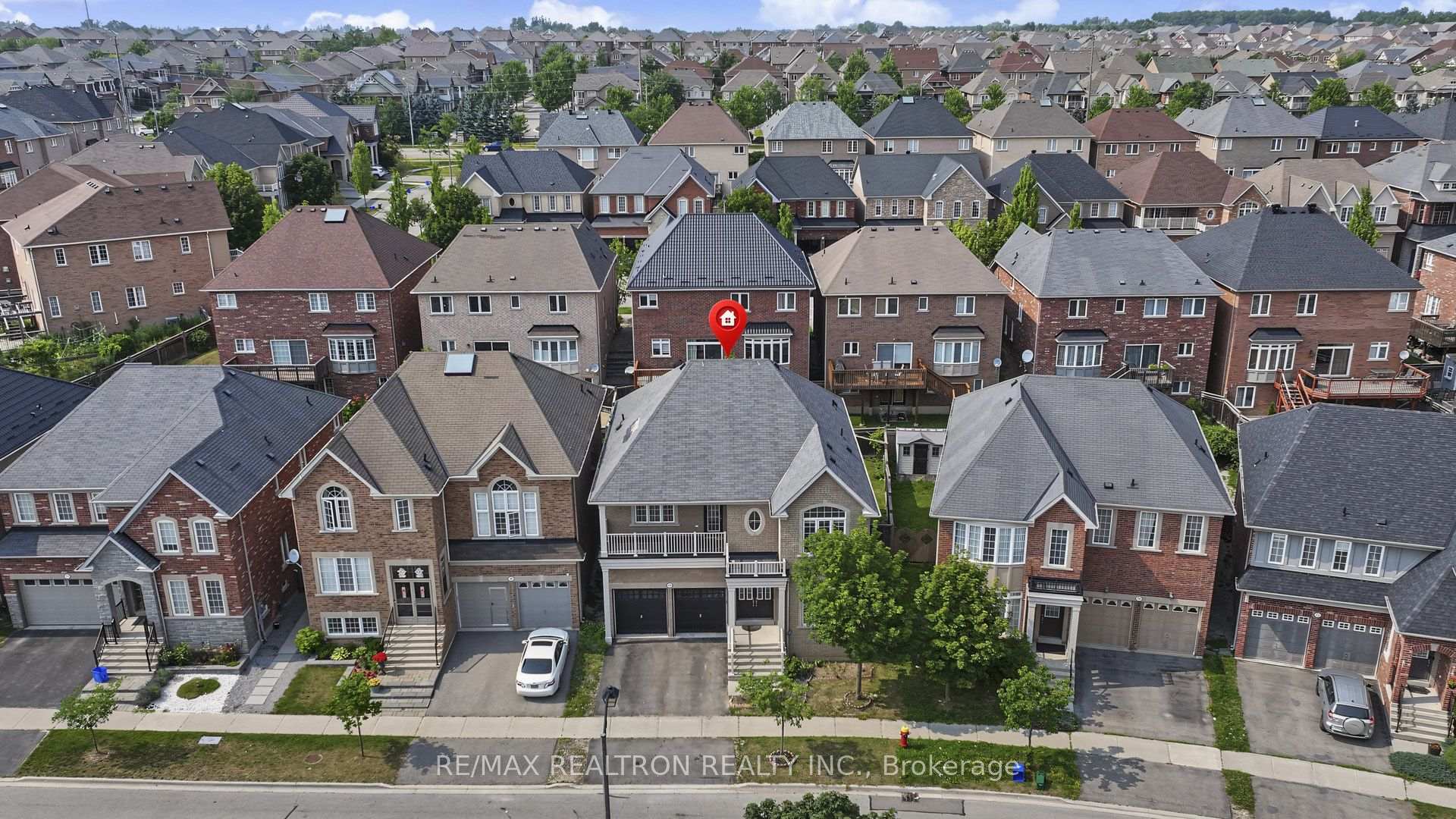 Photo 4 of 28 Brightside Avenue, Richmond Hill, Jefferson — HOMEH