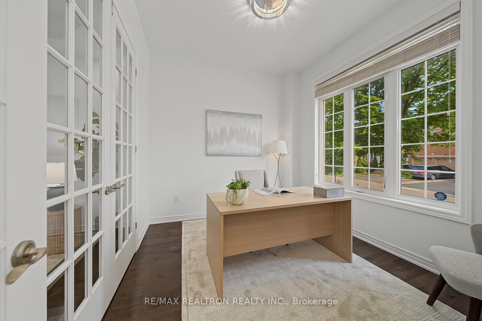 Photo 8 of 28 Brightside Avenue, Richmond Hill, Jefferson — HOMEH