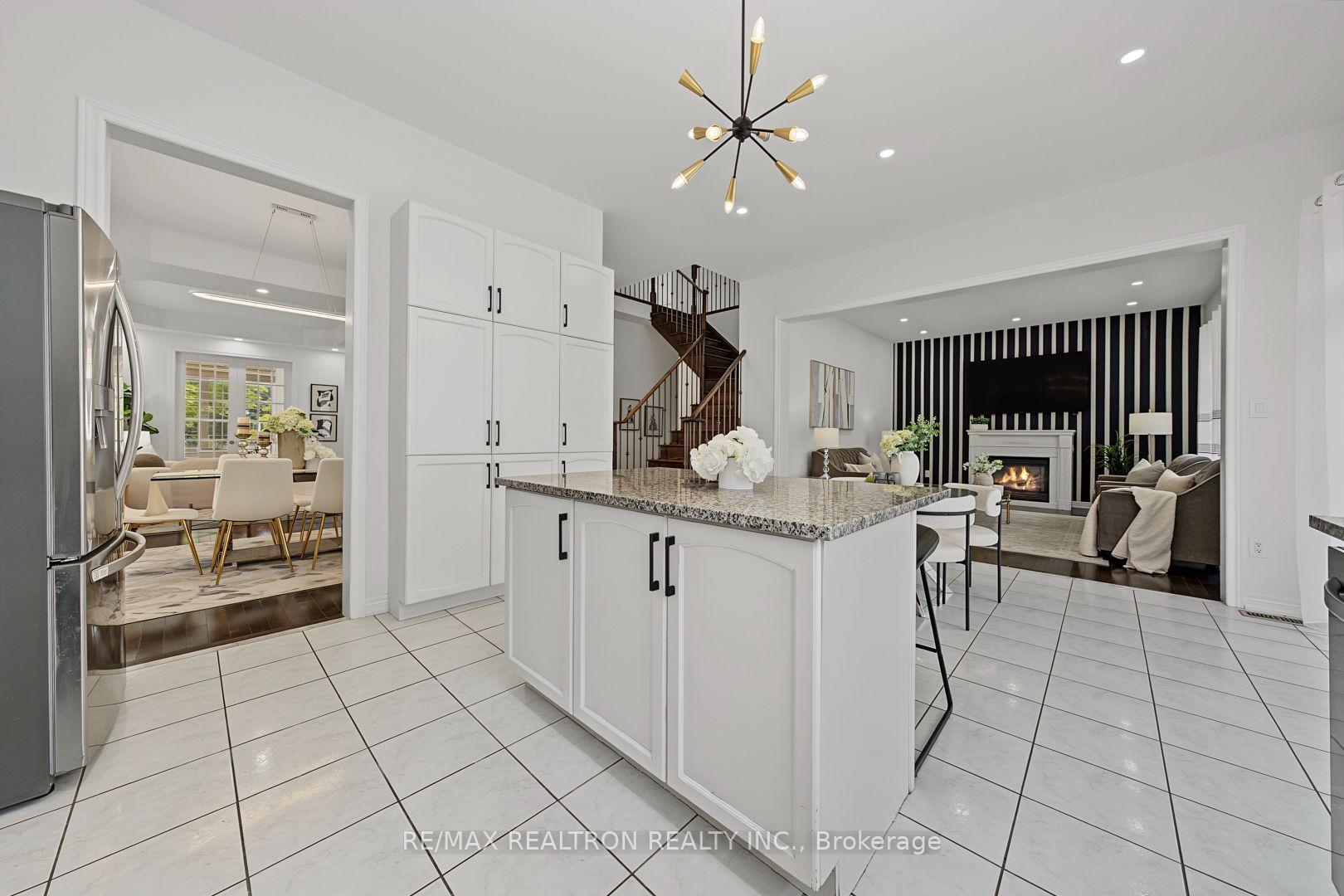 Photo 21 of 28 Brightside Avenue, Richmond Hill, Jefferson — HOMEH