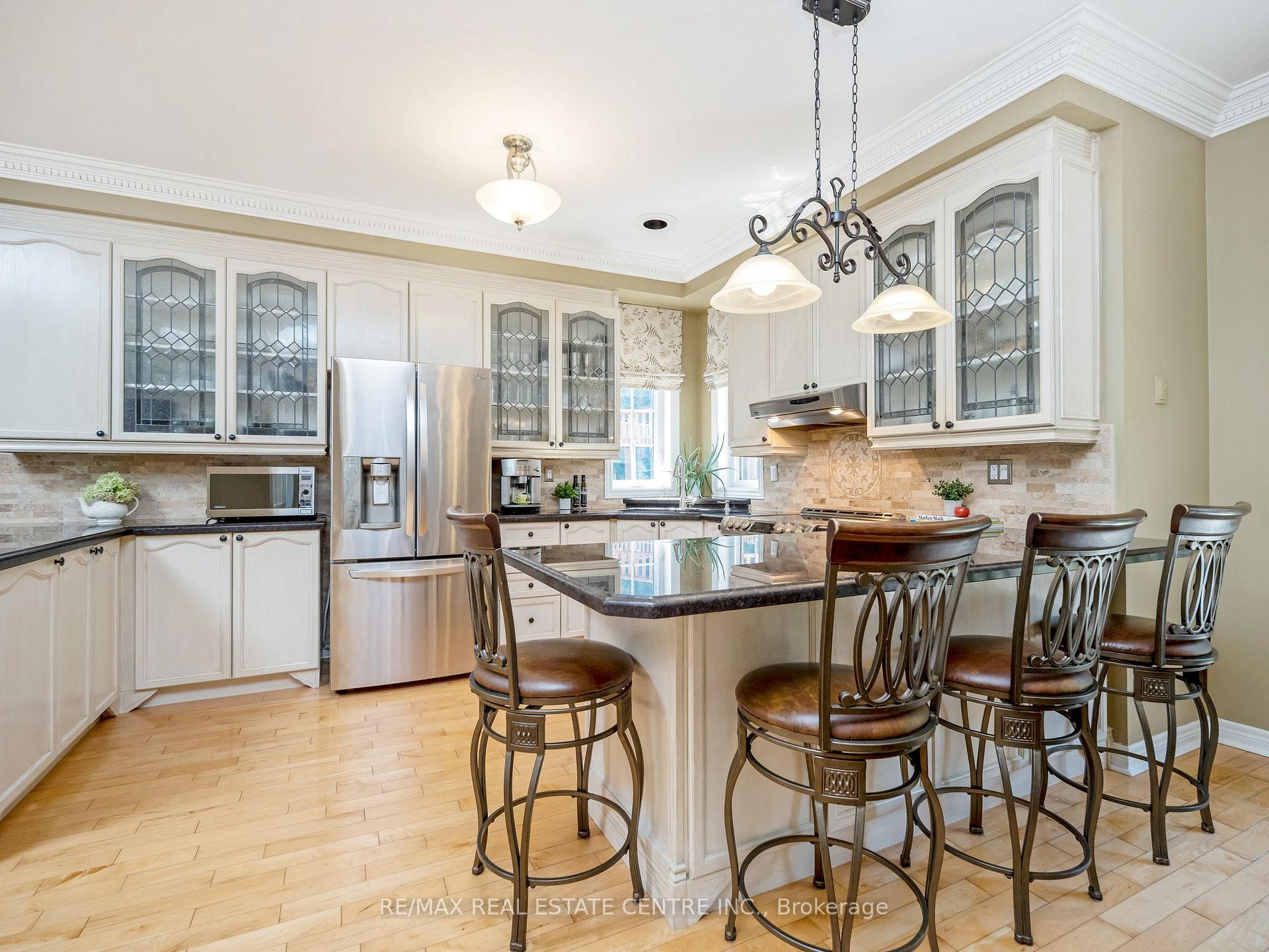 Photo 11 of 15 Trillium Terrace, Halton Hills, Rural Halton Hills — HOMEH