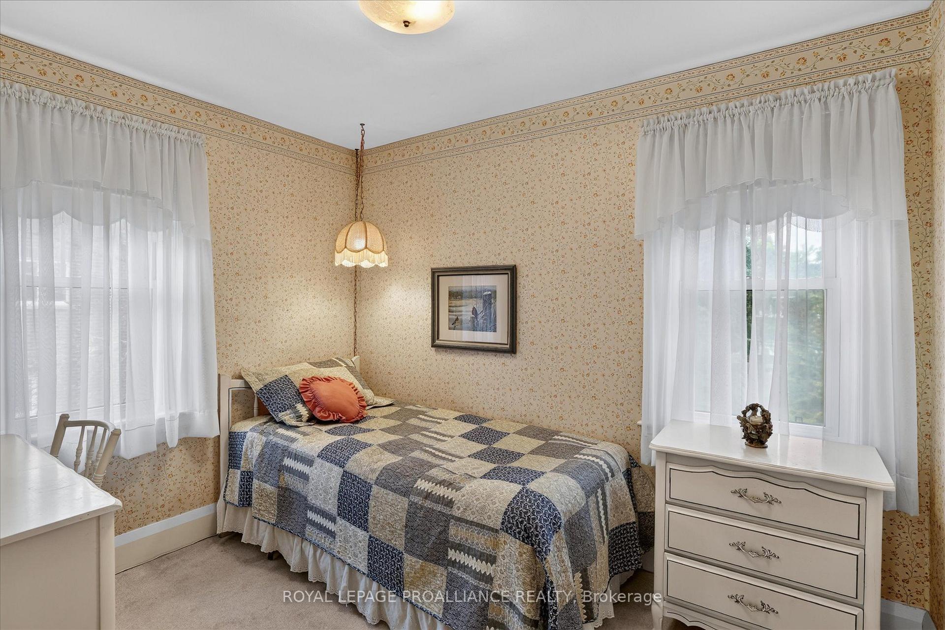 Photo 64 of 210 Aberdeen Avenue, Peterborough, Northcrest Ward 5 — HOMEH