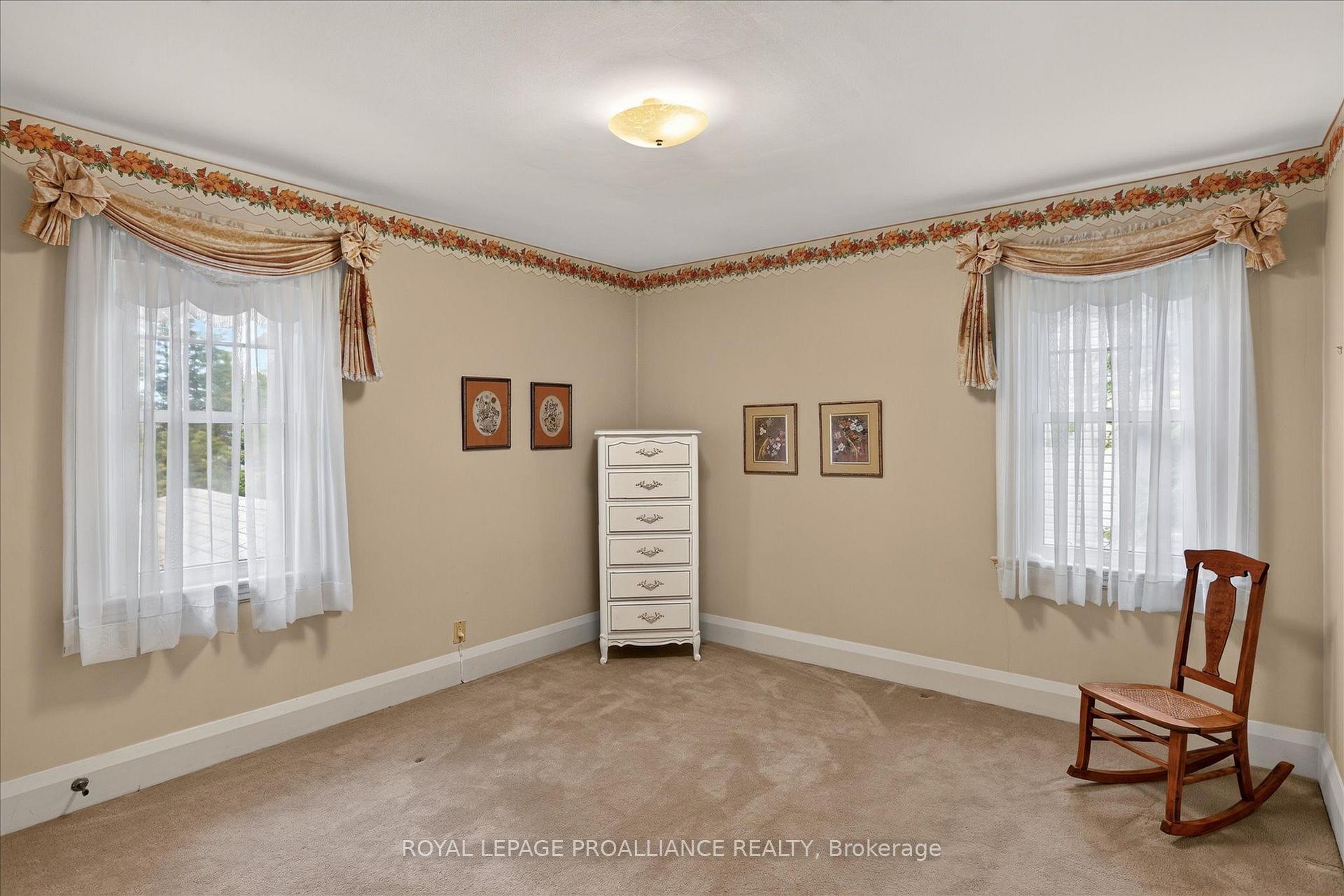 Photo 67 of 210 Aberdeen Avenue, Peterborough, Northcrest Ward 5 — HOMEH