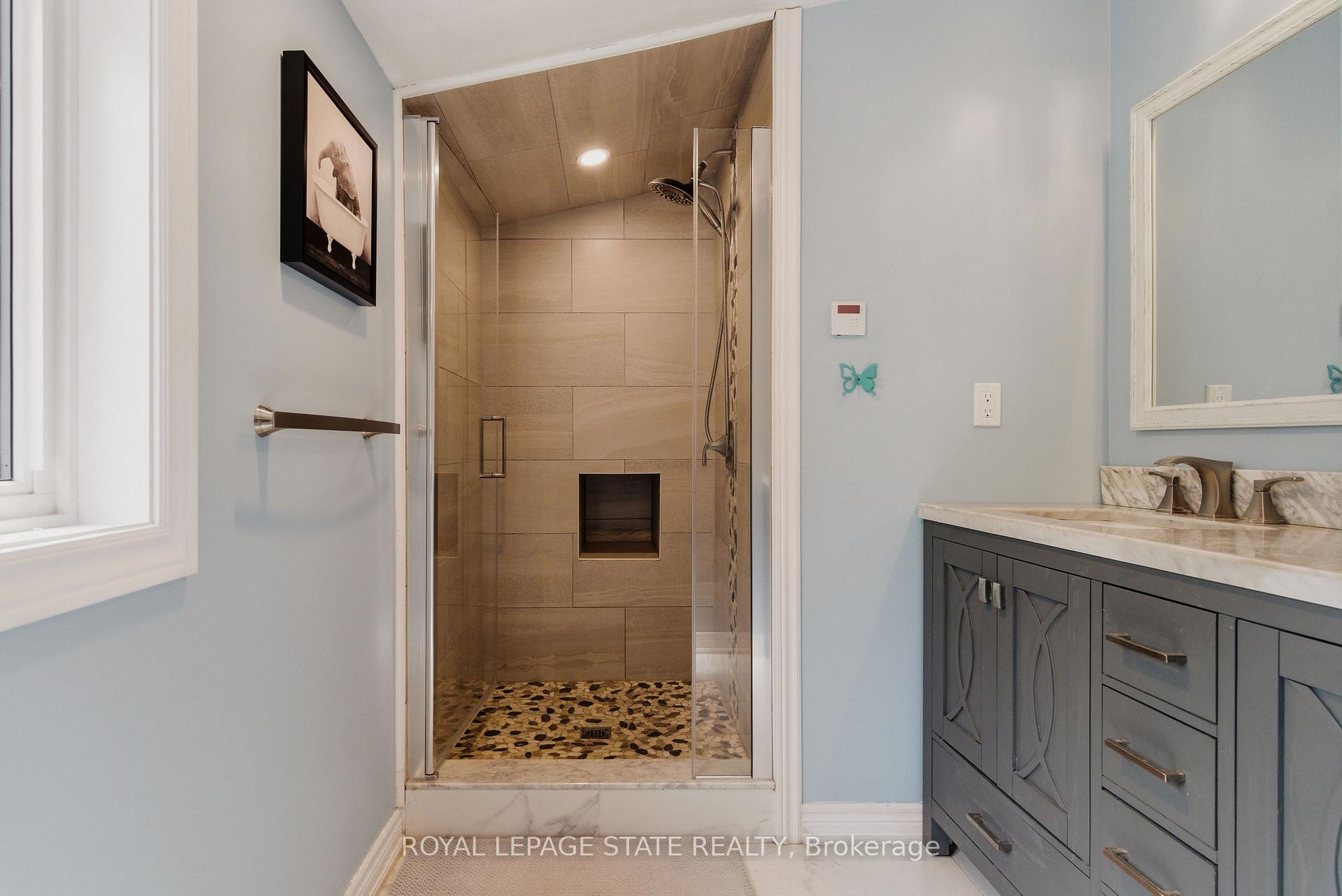 Photo 33 of 1262 Hidden Valley Road, Burlington, Grindstone — HOMEH