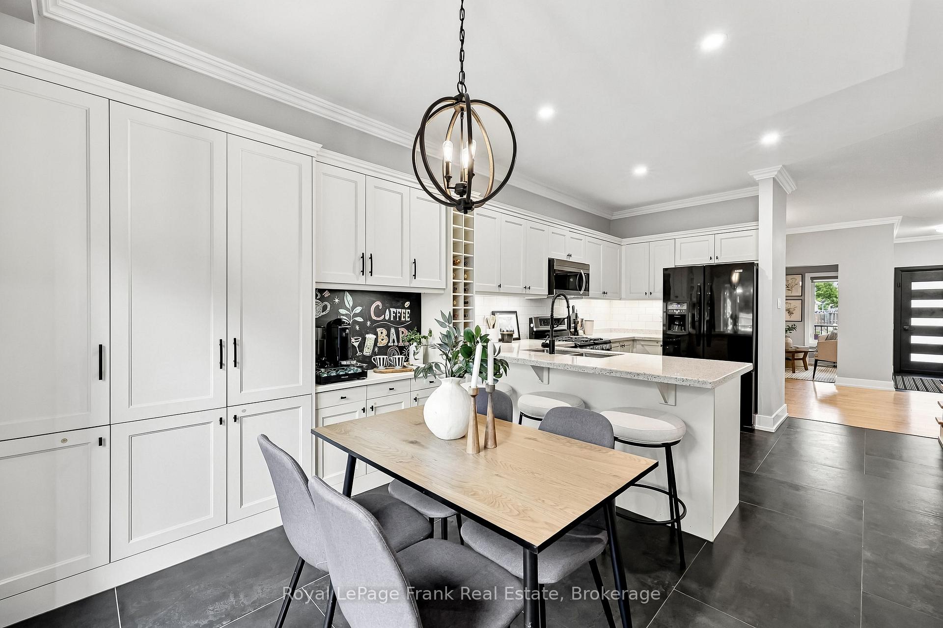 Photo 15 of 6 Foxbury Road, Uxbridge — HOMEH