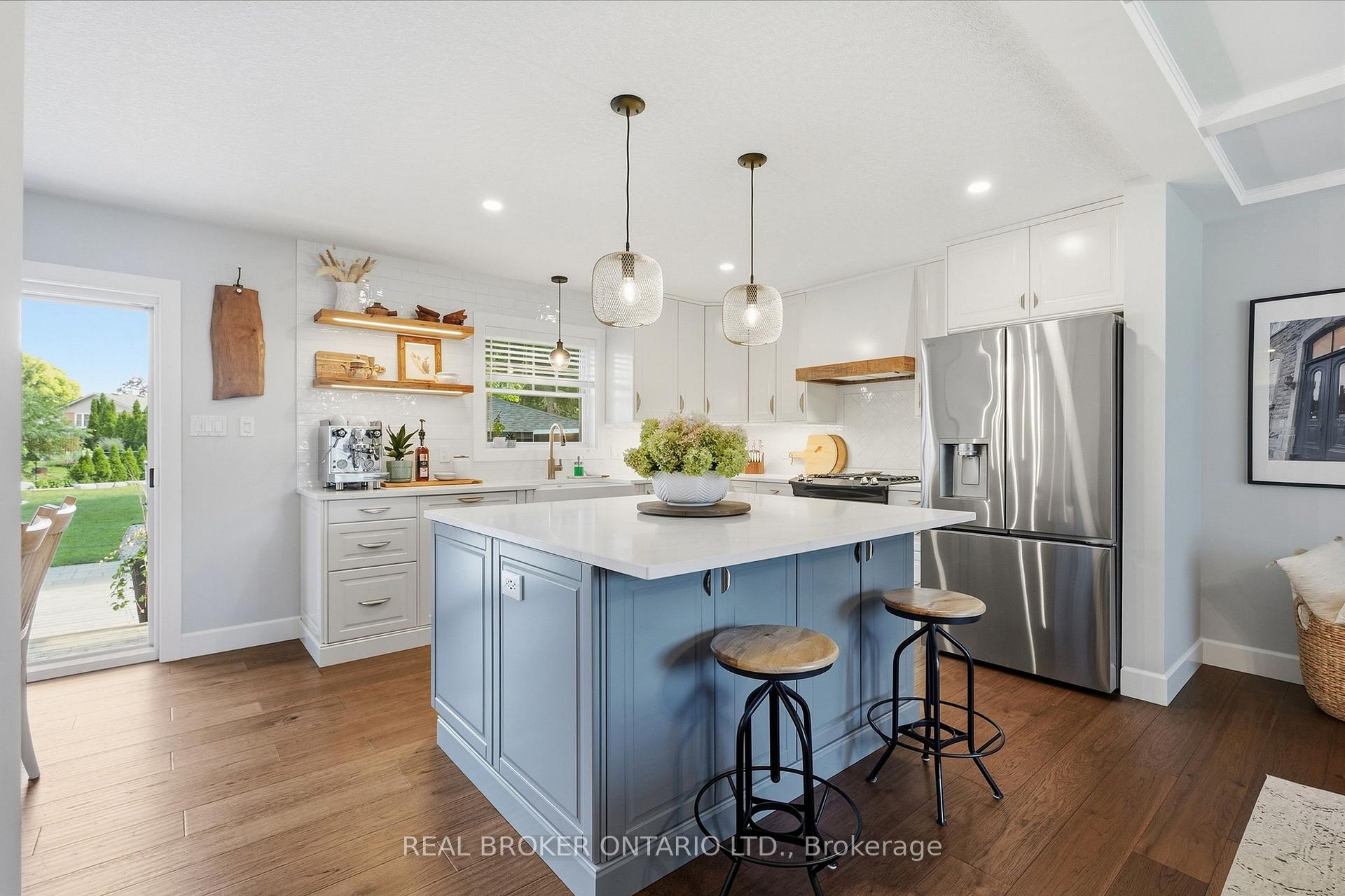 Photo 7 of 15 Linton Place, Kitchener, Stanley Park — HOMEH