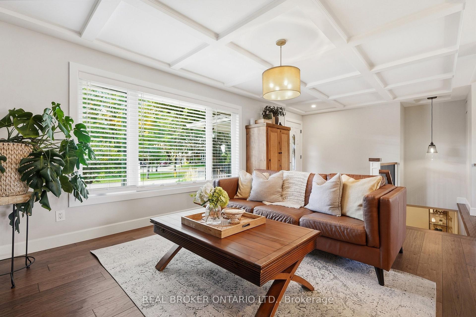 Photo 13 of 15 Linton Place, Kitchener, Stanley Park — HOMEH