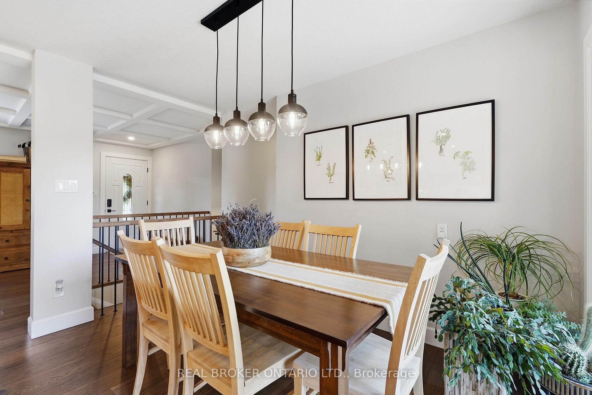Photo 15 of 15 Linton Place, Kitchener, Stanley Park — HOMEH
