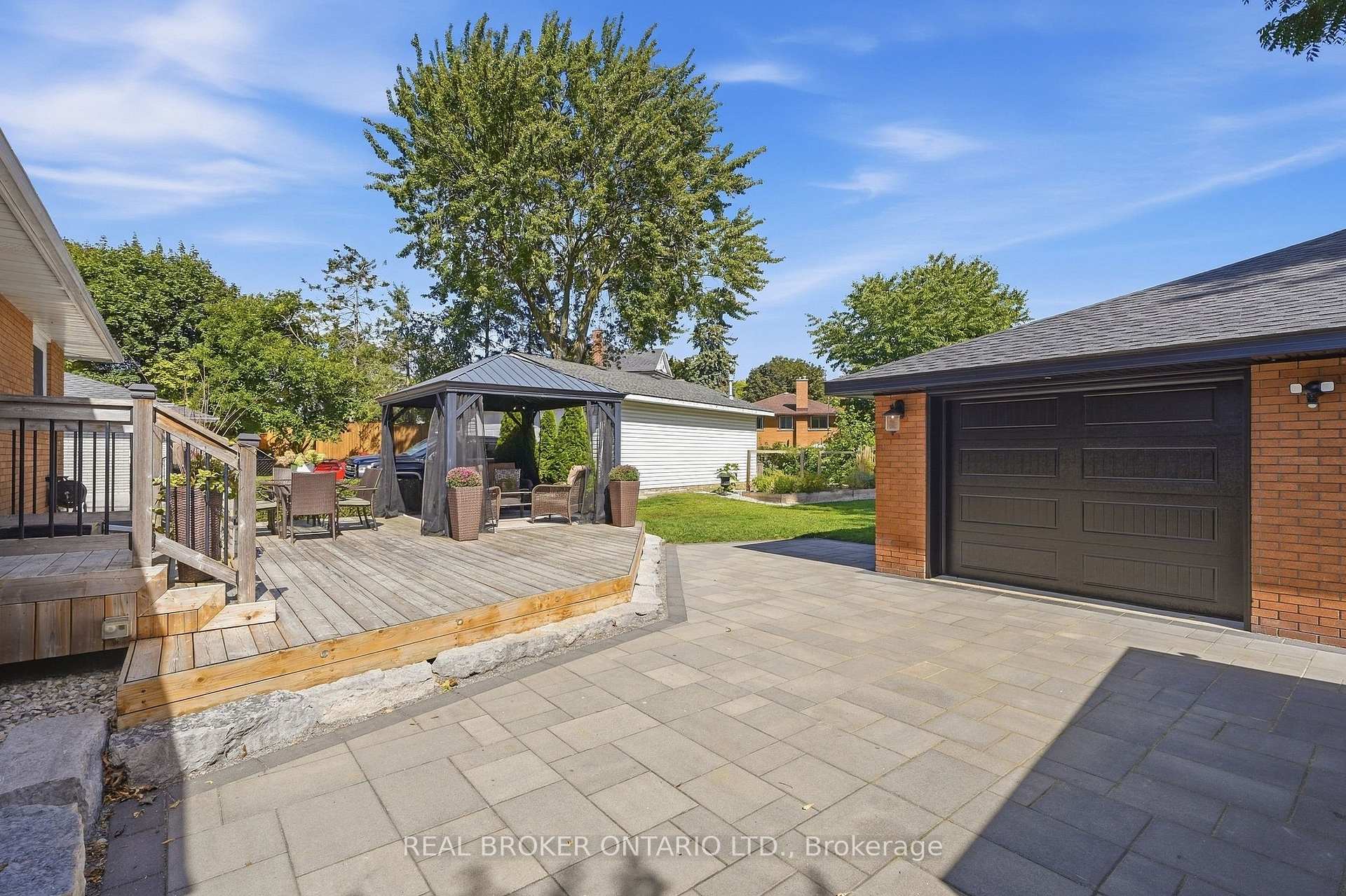 Photo 43 of 15 Linton Place, Kitchener, Stanley Park — HOMEH