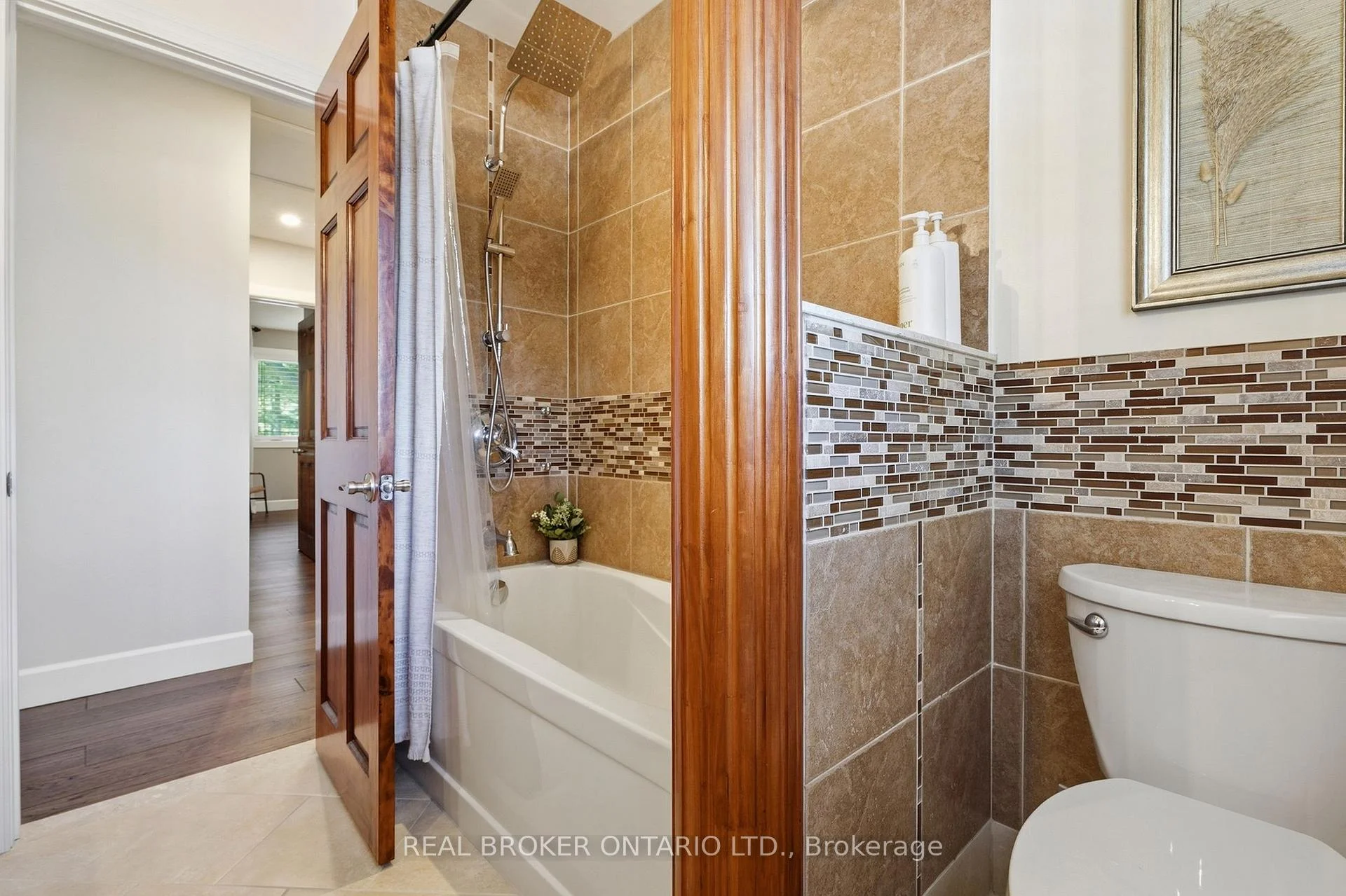 Photo 38 of 15 Linton Place, Kitchener, Stanley Park — HOMEH