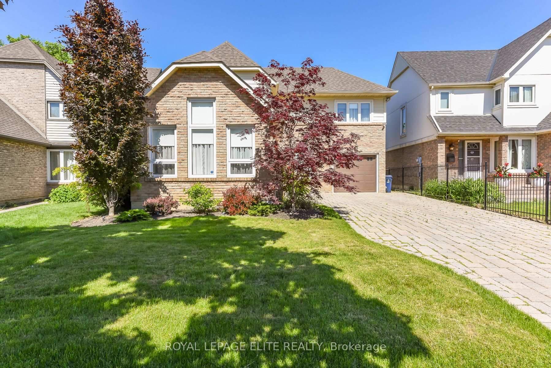 Photo 2 of 67 Elmbrook Crescent E, Etobicoke, Eringate-Centennial-West Deane — HOMEH