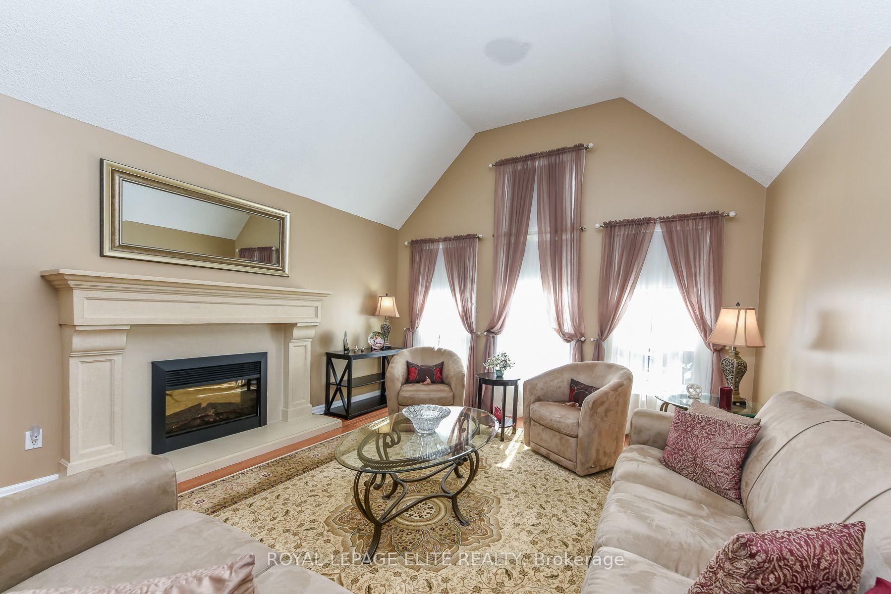 Photo 7 of 67 Elmbrook Crescent E, Etobicoke, Eringate-Centennial-West Deane — HOMEH