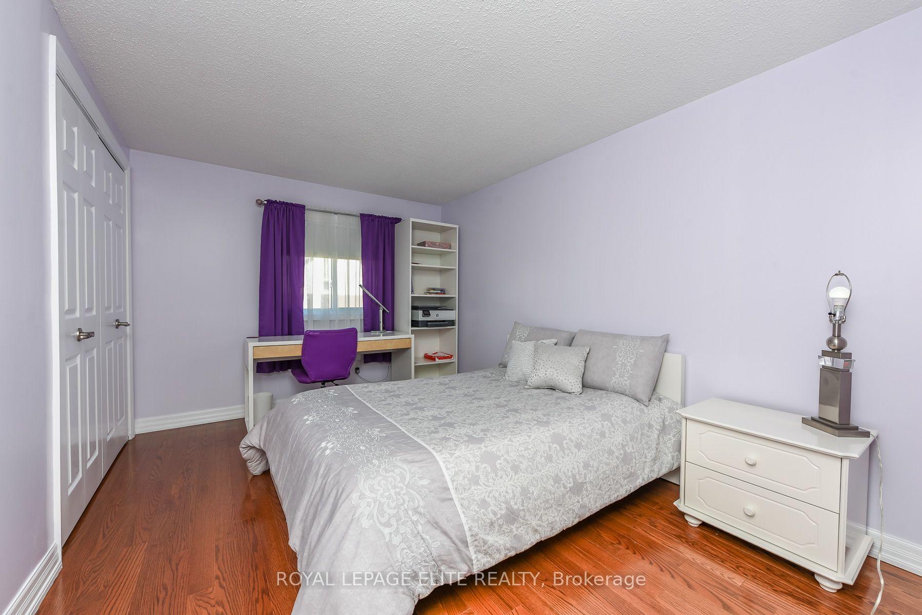 Photo 19 of 67 Elmbrook Crescent E, Etobicoke, Eringate-Centennial-West Deane — HOMEH