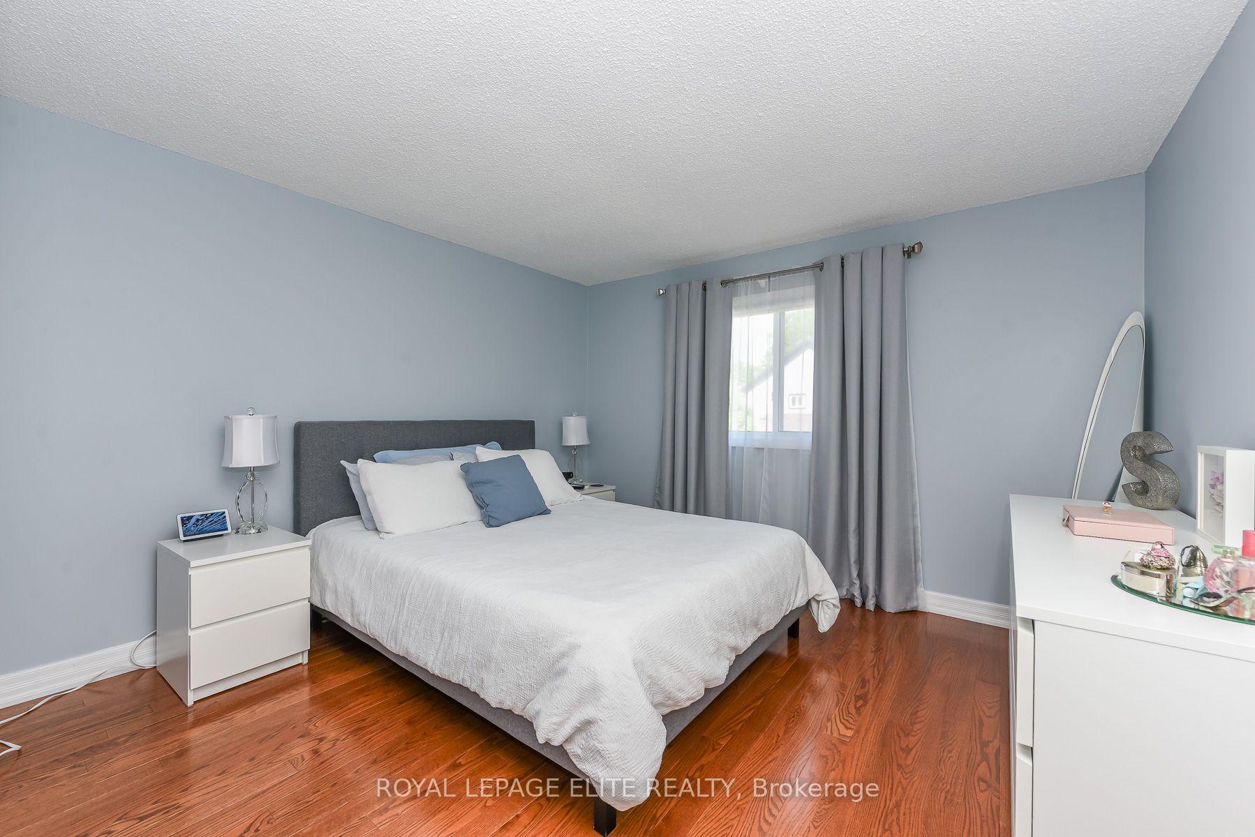 Photo 21 of 67 Elmbrook Crescent E, Etobicoke, Eringate-Centennial-West Deane — HOMEH