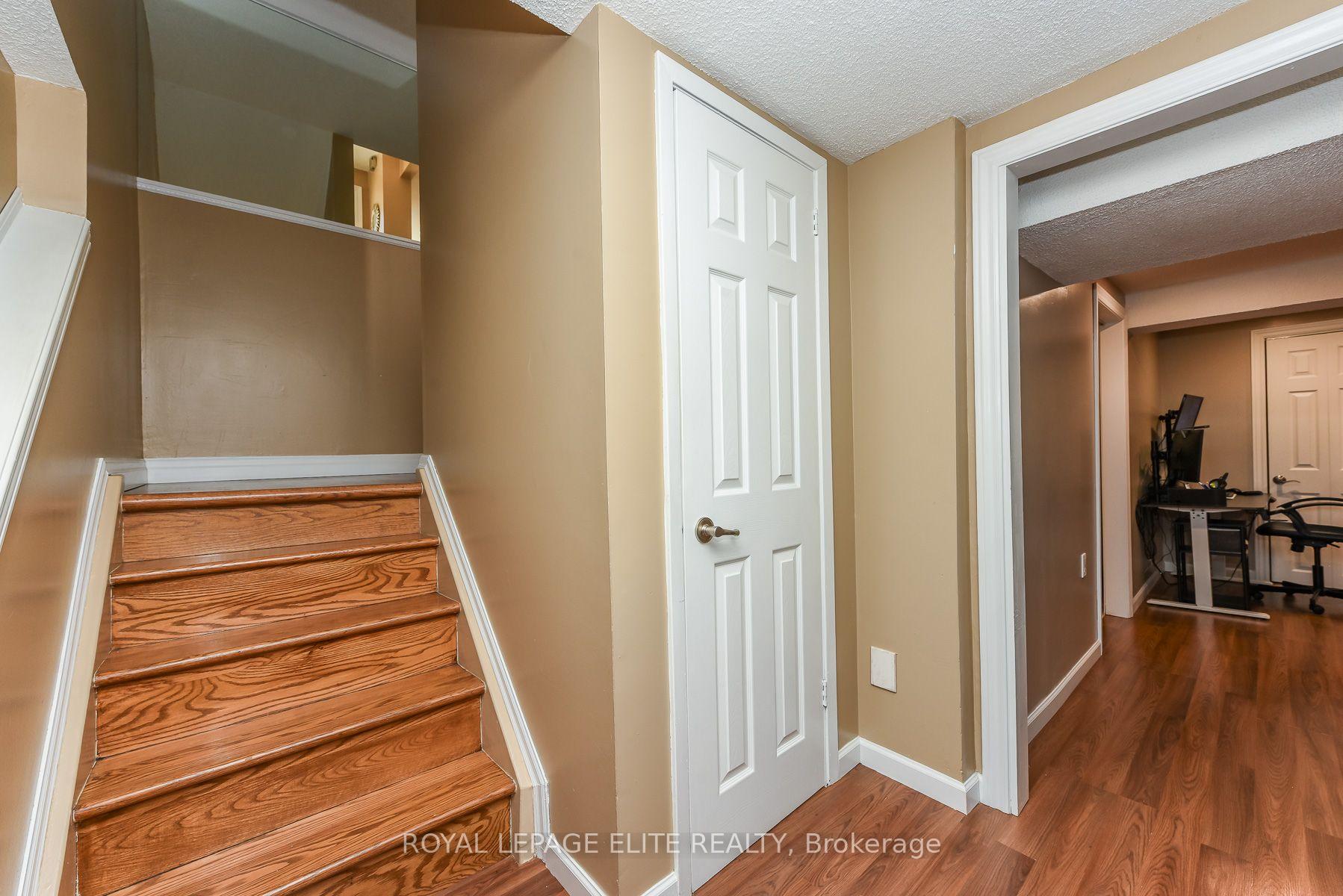 Photo 33 of 67 Elmbrook Crescent E, Etobicoke, Eringate-Centennial-West Deane — HOMEH